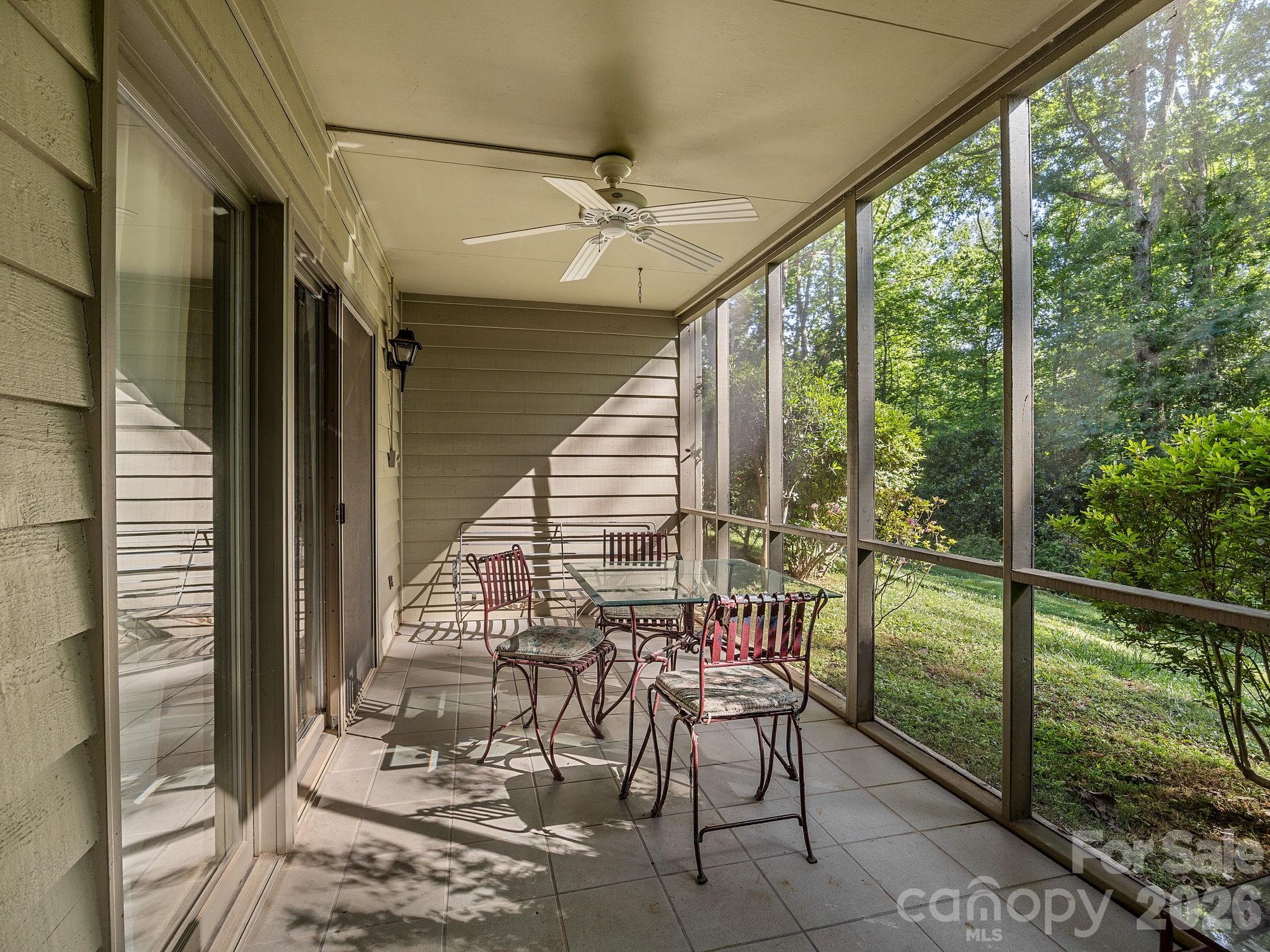 22 Hunting Country Trail — Tryon