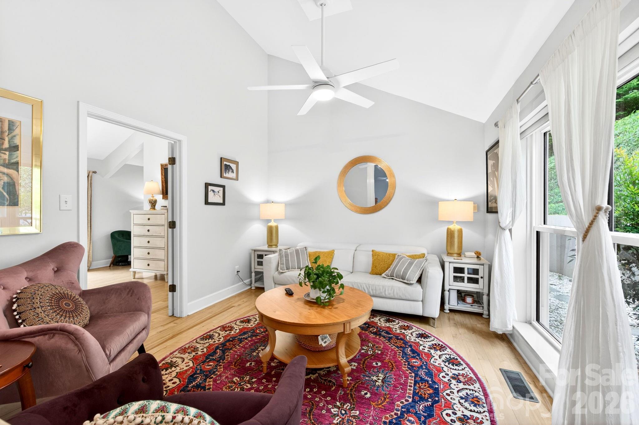153 Skyview Circle — Asheville