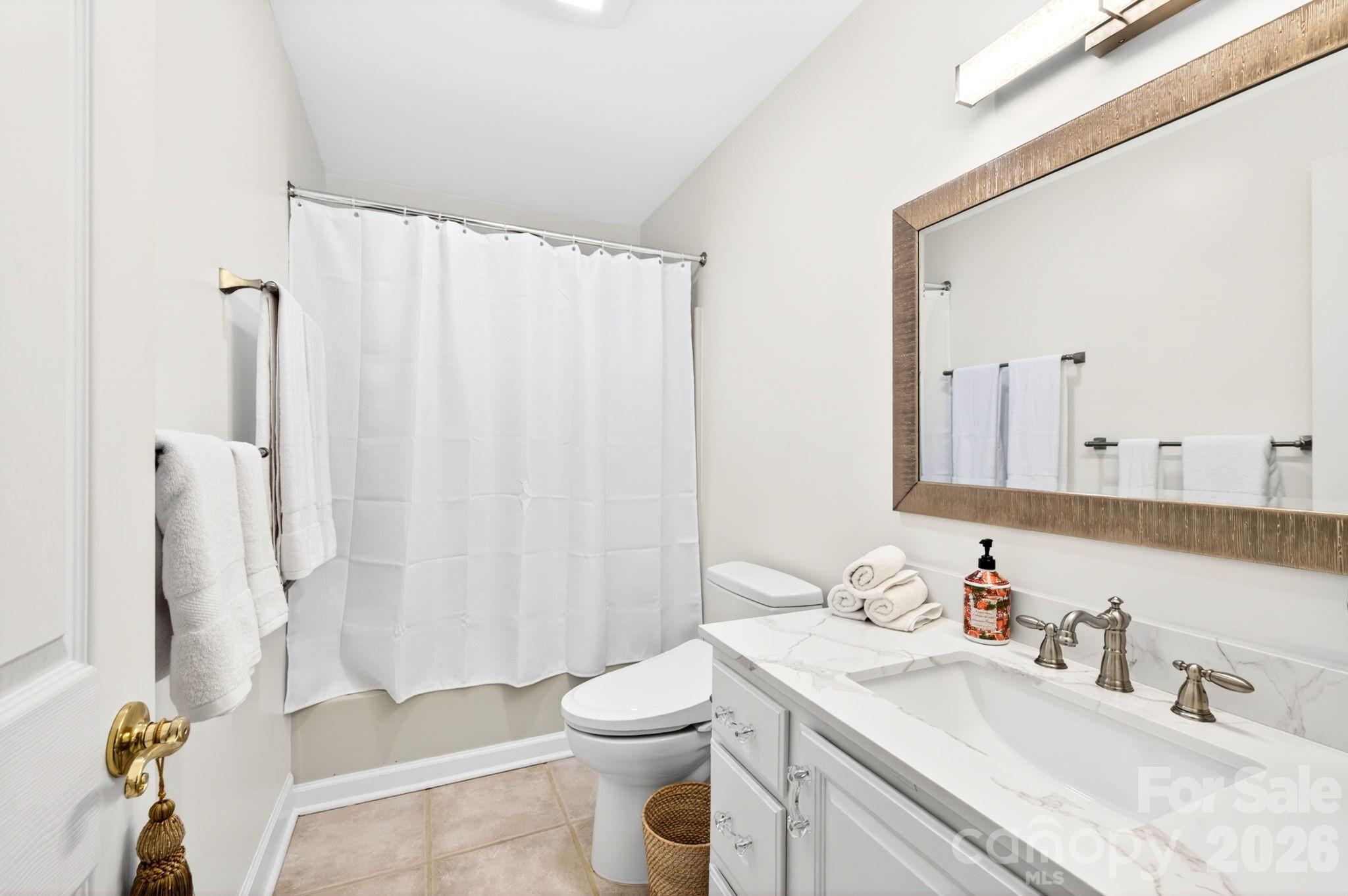 153 Skyview Circle — Asheville