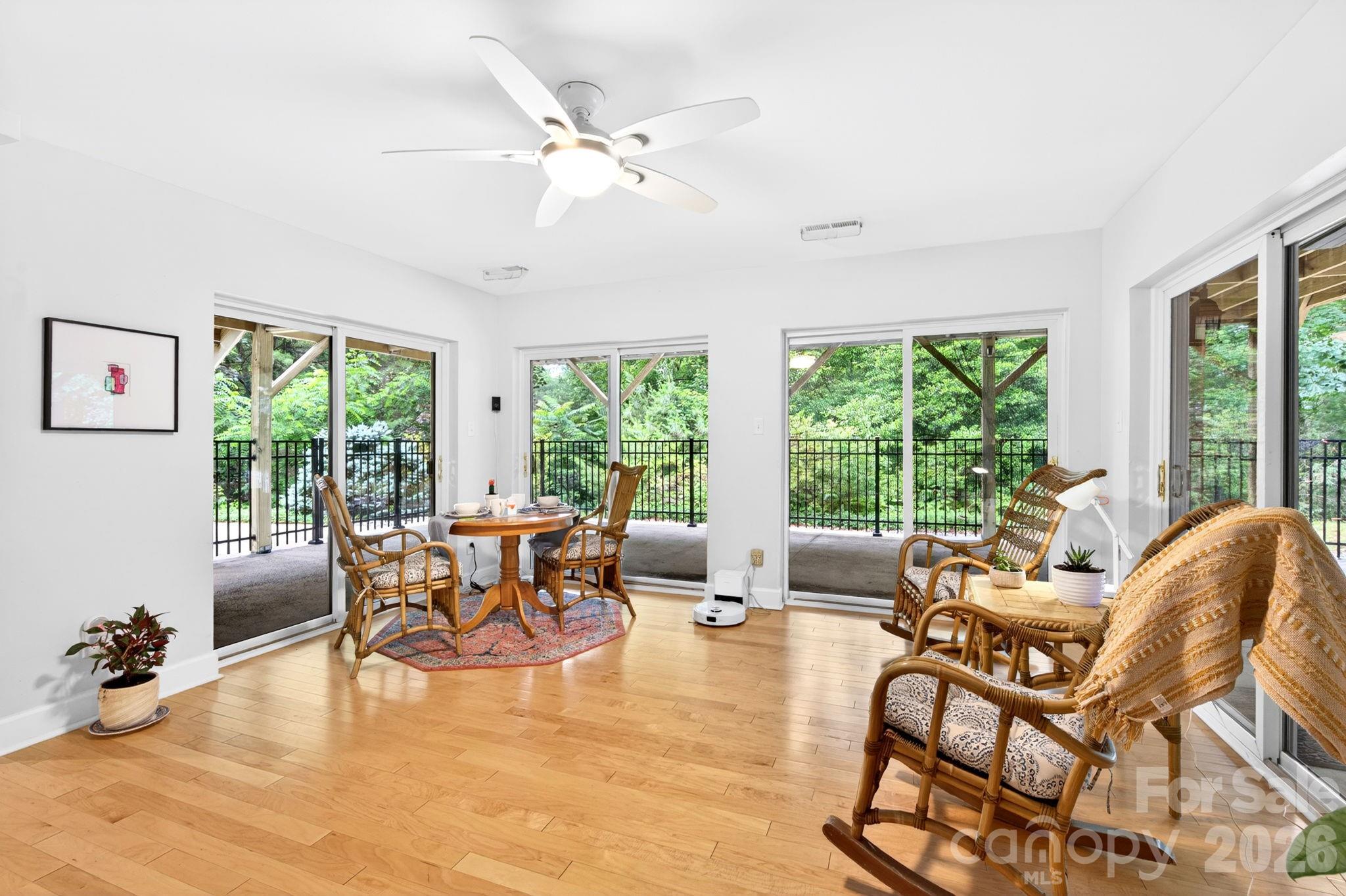 153 Skyview Circle — Asheville
