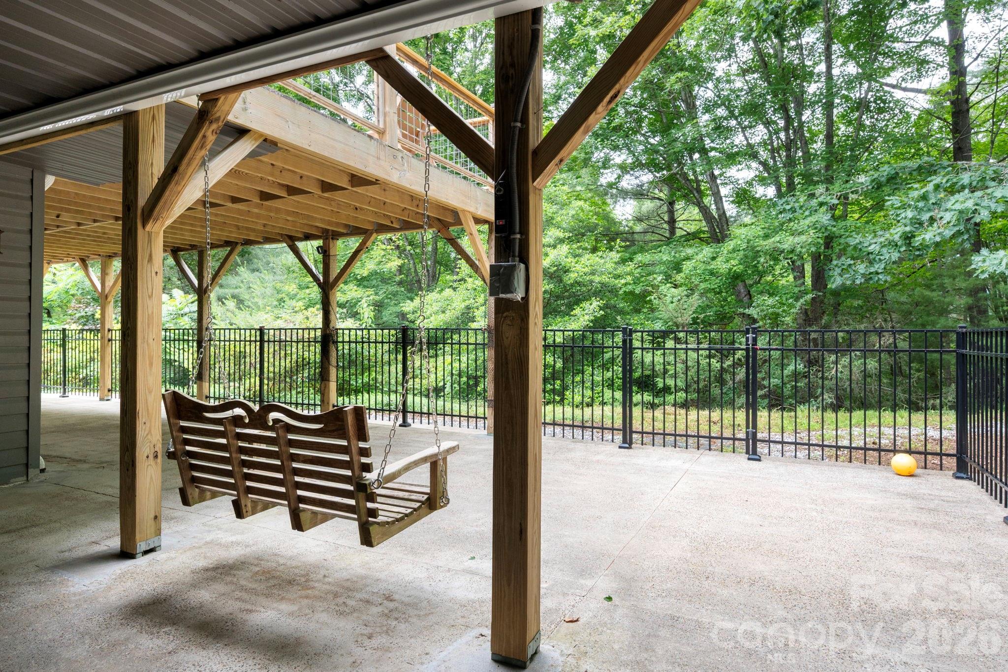 153 Skyview Circle — Asheville