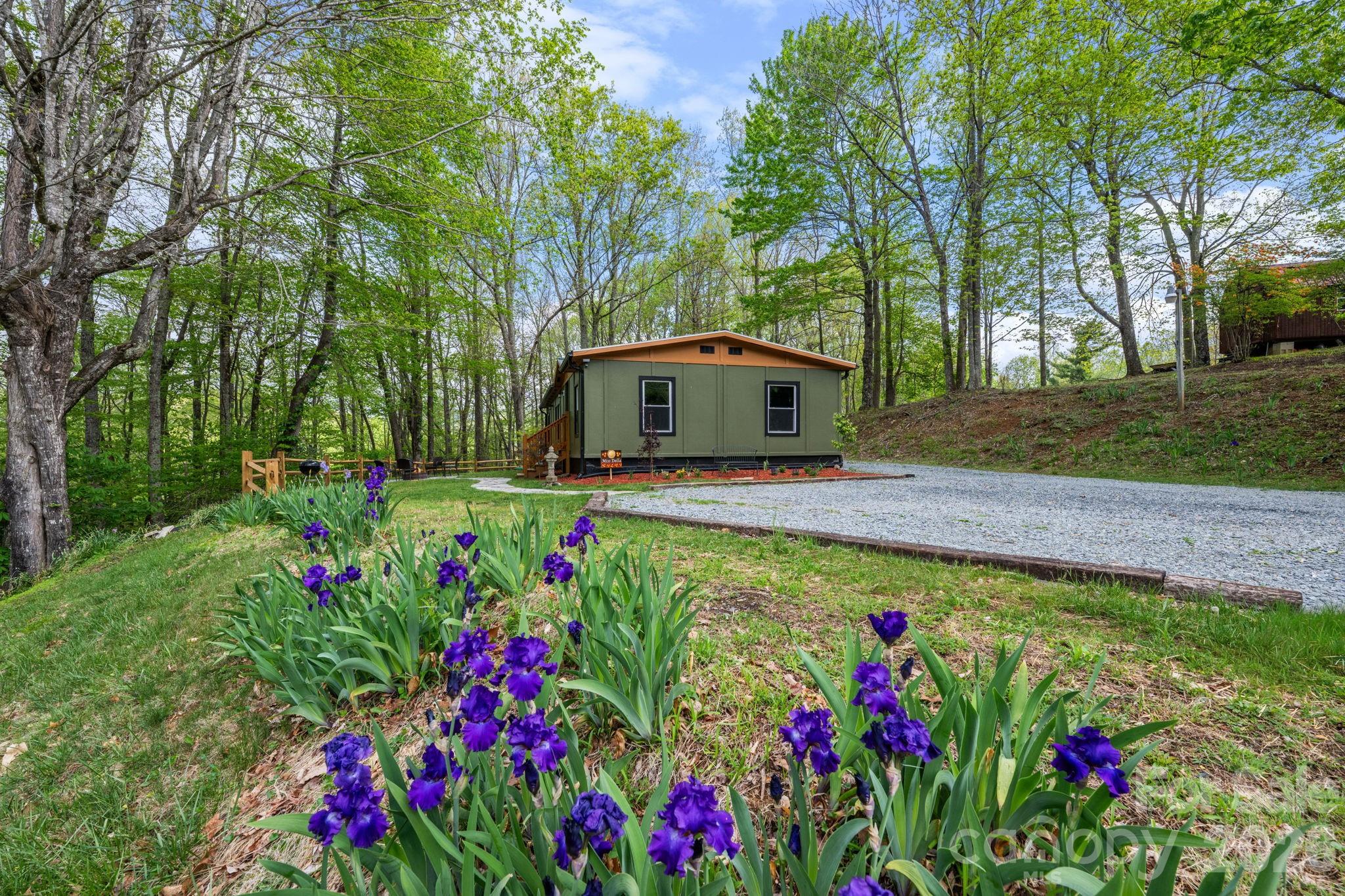 1426 Rainbow Trail — Boone