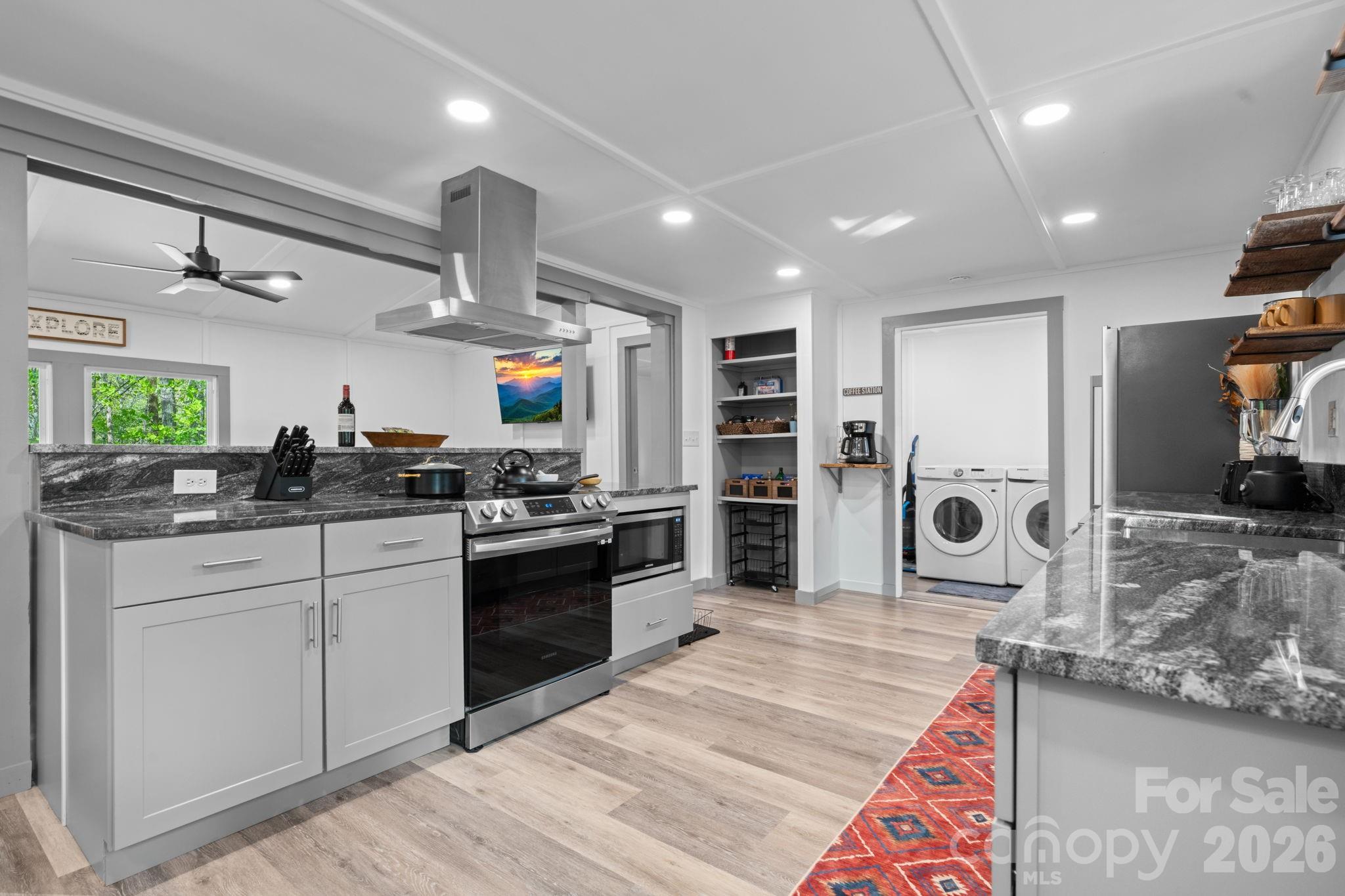 1426 Rainbow Trail — Boone