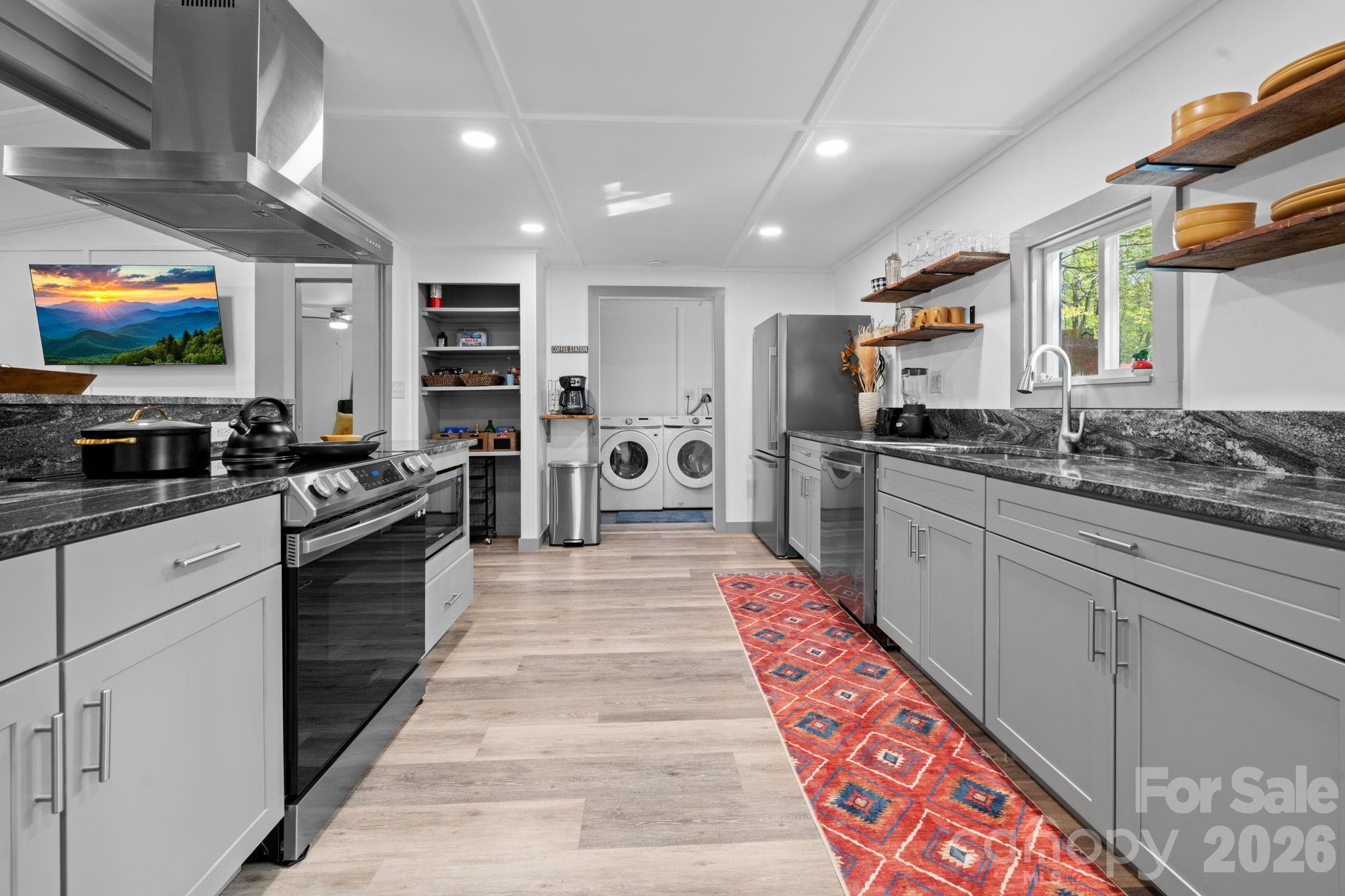 1426 Rainbow Trail — Boone