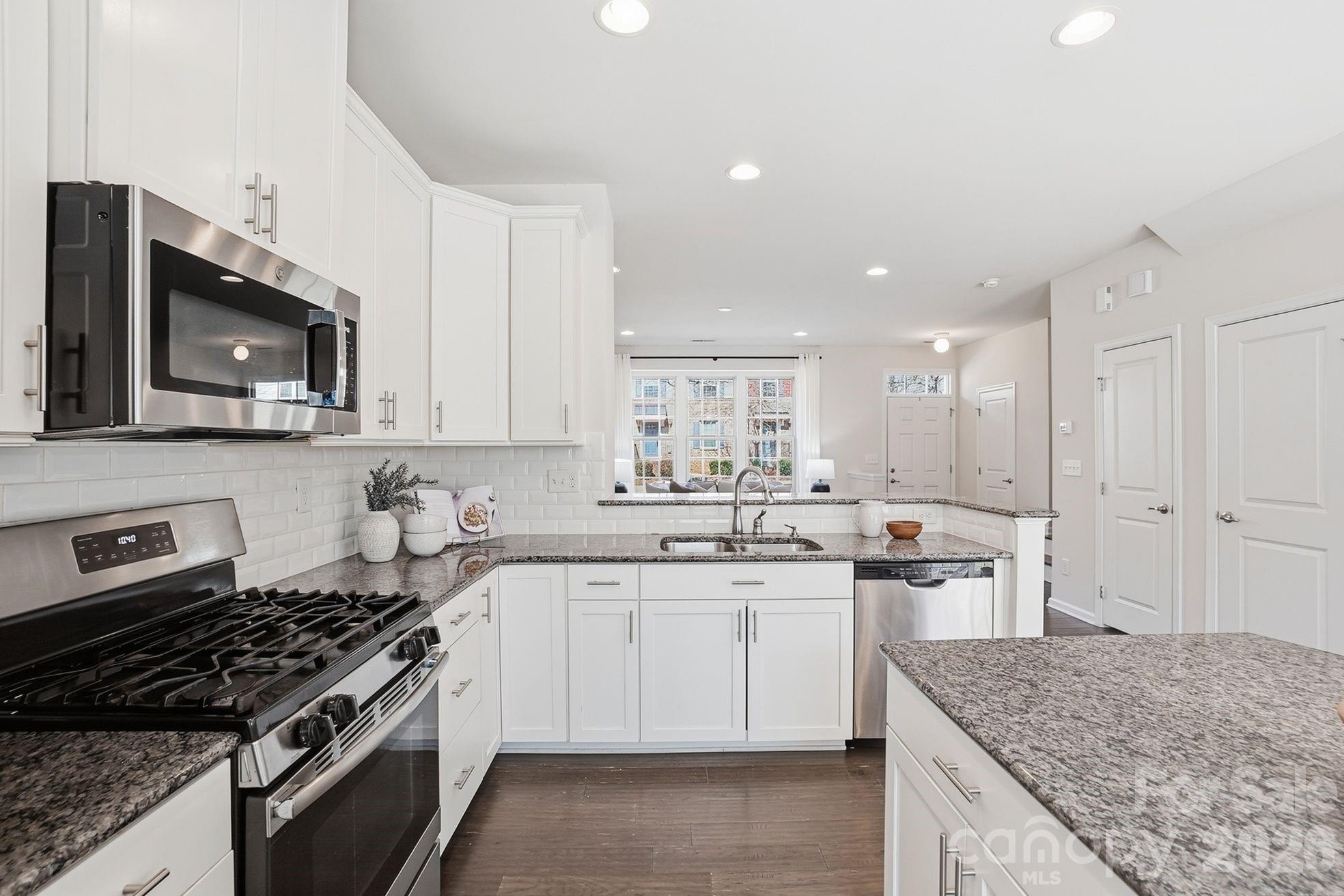 3047 Potomac River Parkway — Charlotte