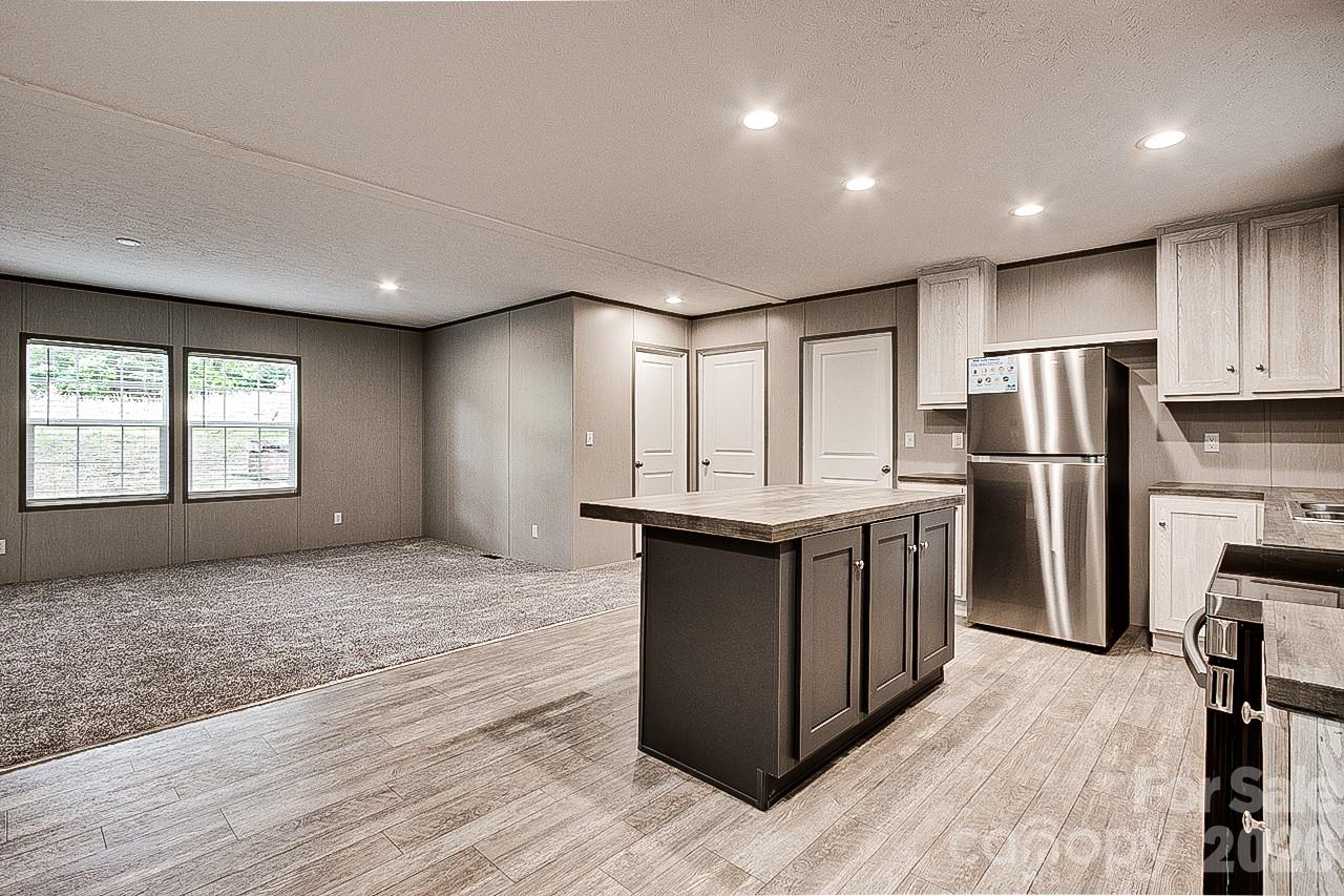 2140 Poole Town Road — Asheboro