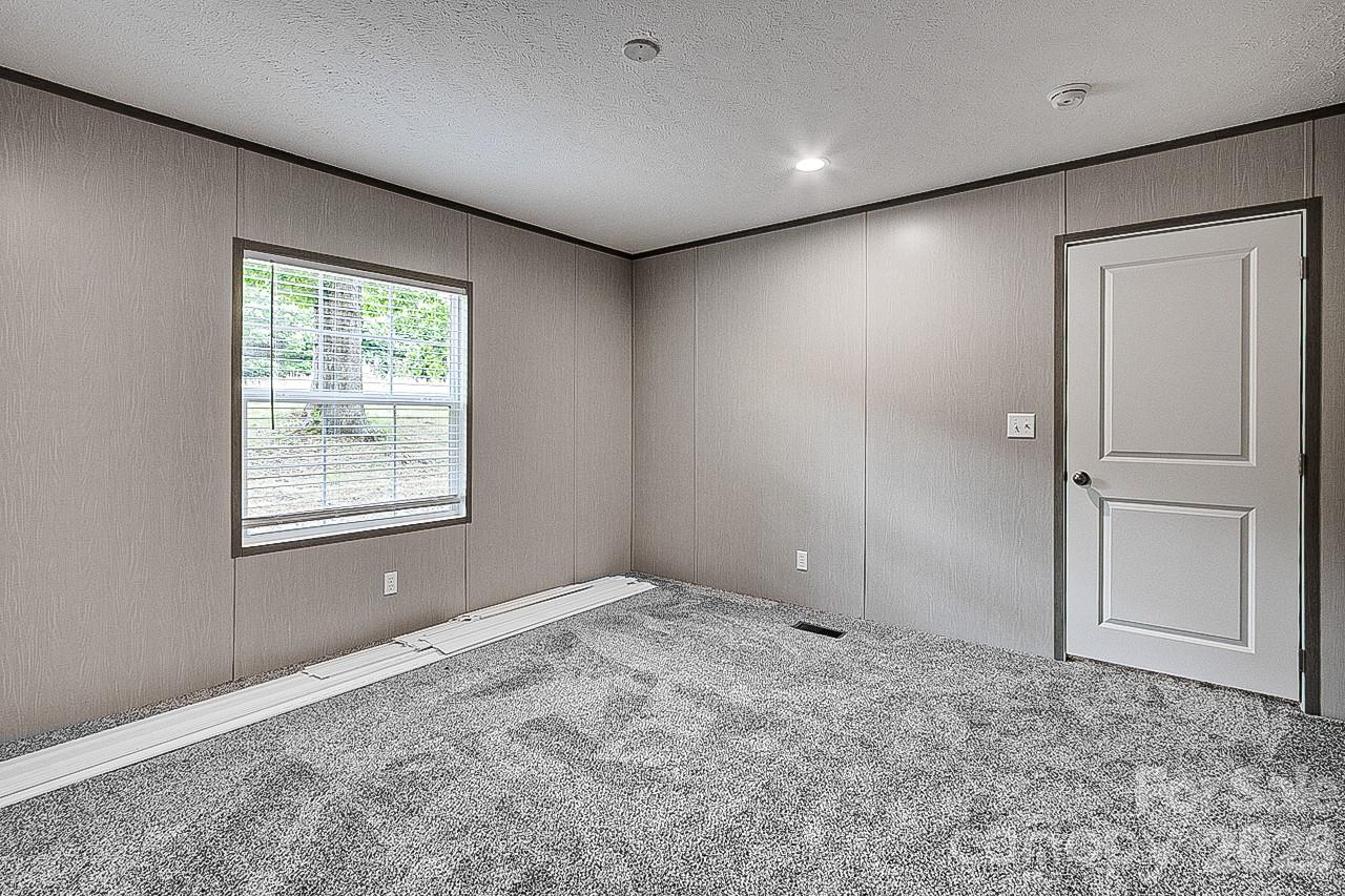 2140 Poole Town Road — Asheboro