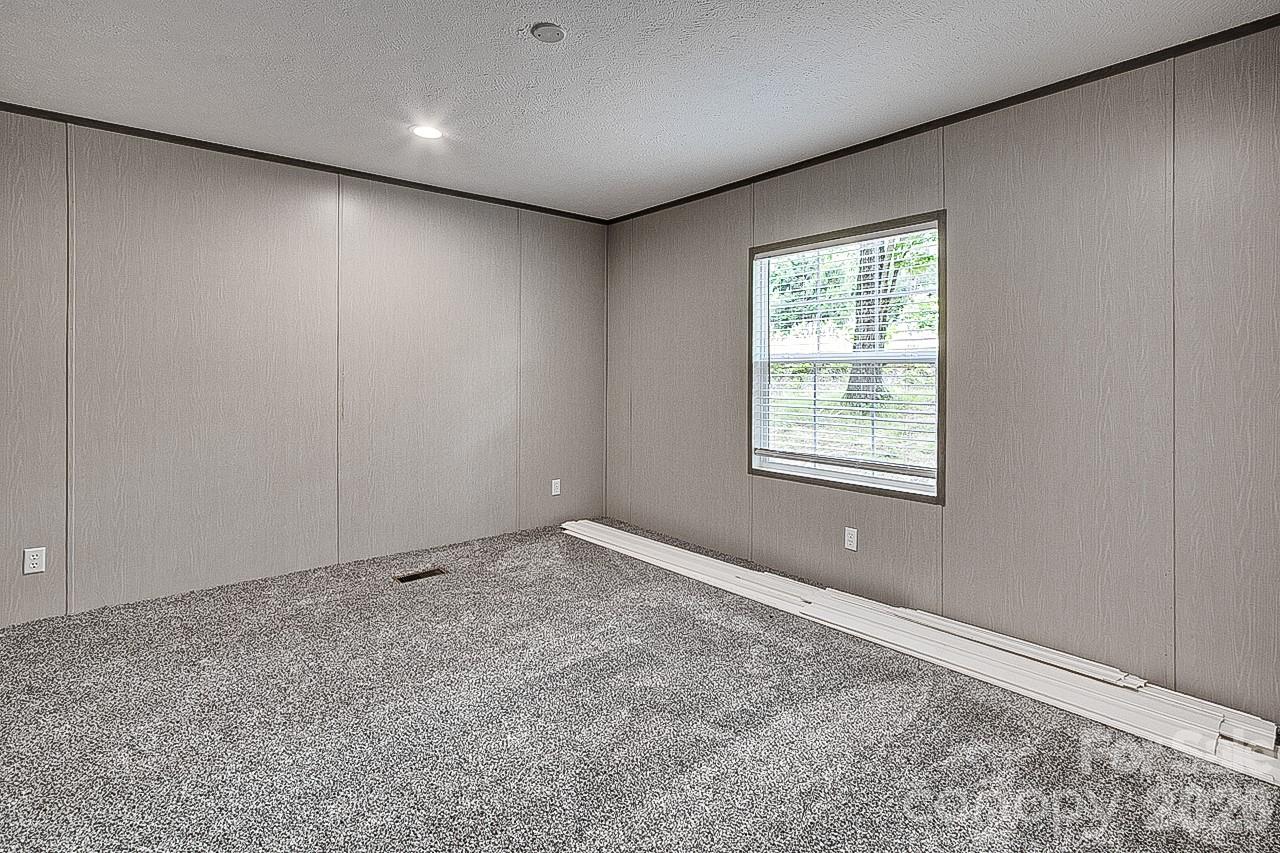 2140 Poole Town Road — Asheboro