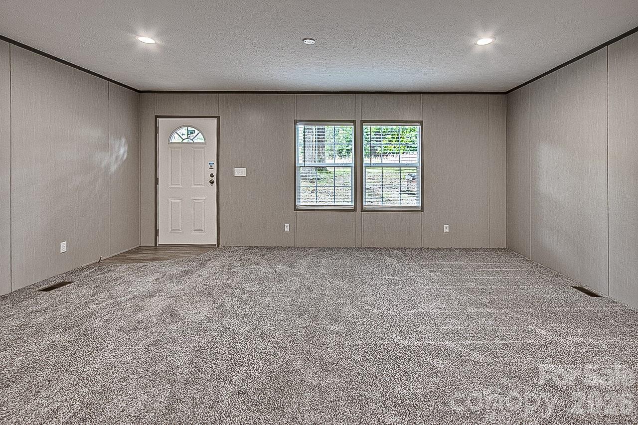 2140 Poole Town Road — Asheboro