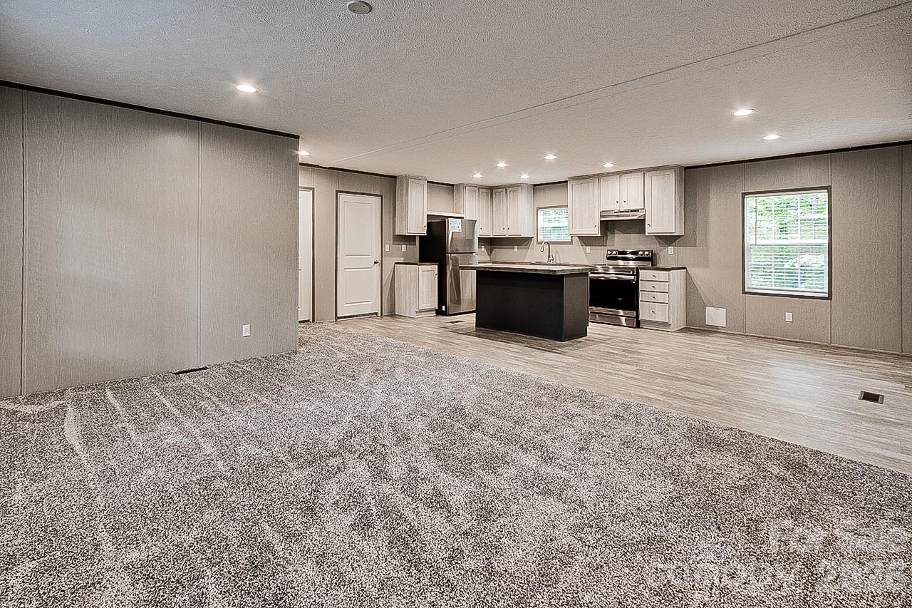 2140 Poole Town Road — Asheboro
