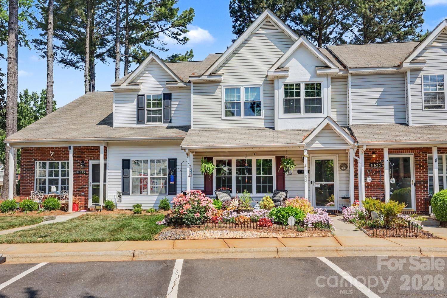 11629 Boxer Lane — Charlotte
