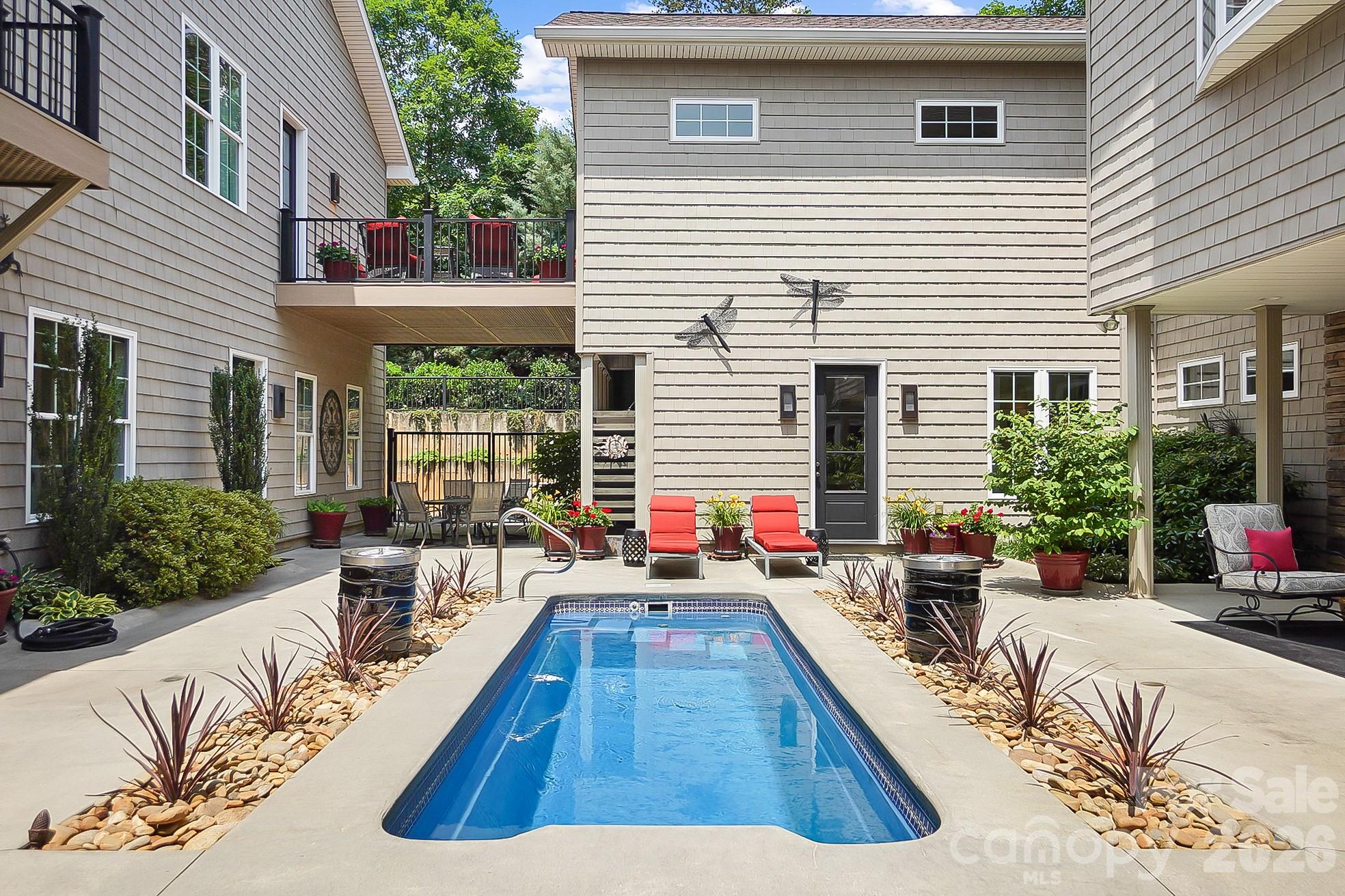 2354 Valelake Road — York