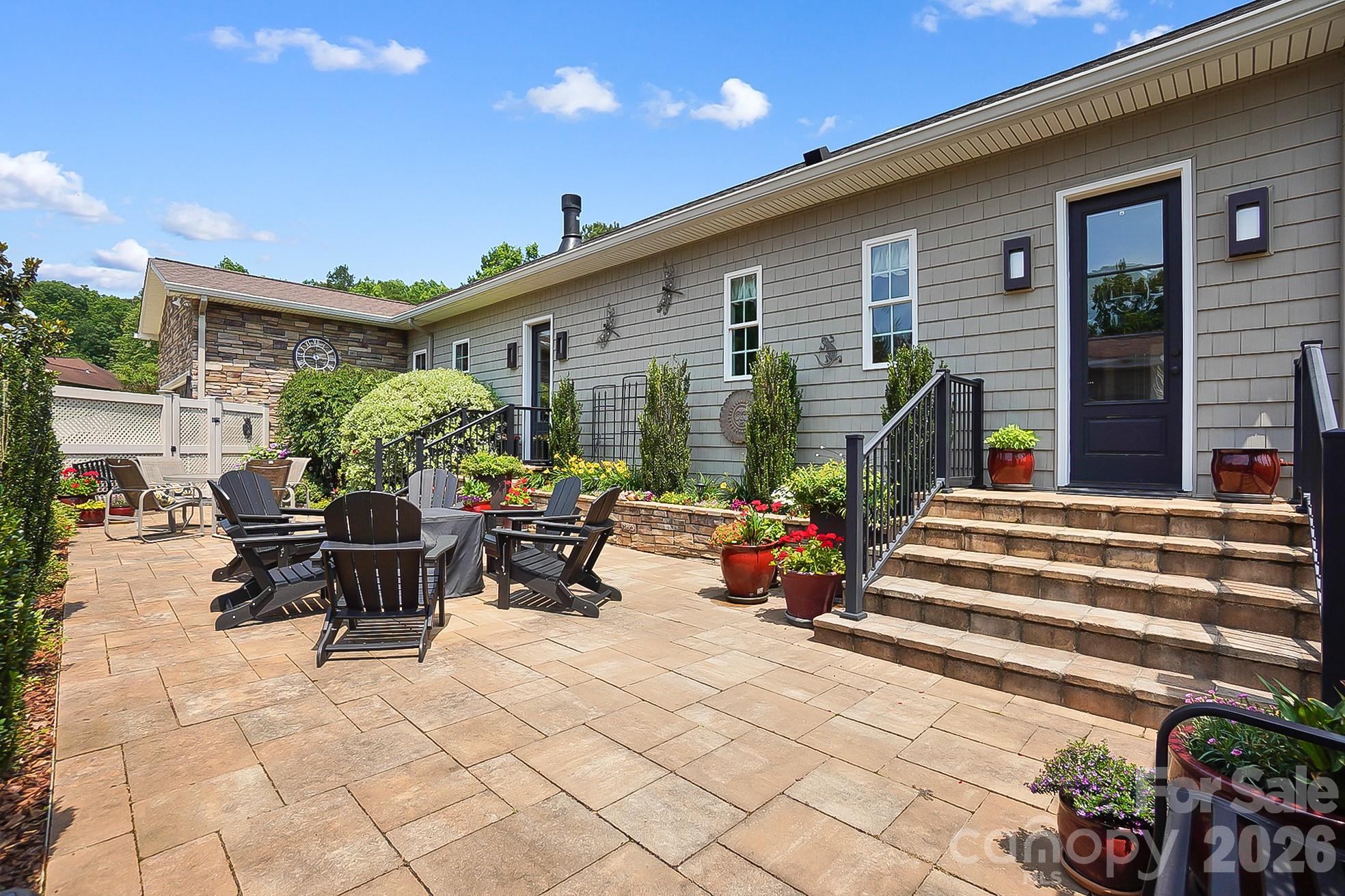 2354 Valelake Road — York