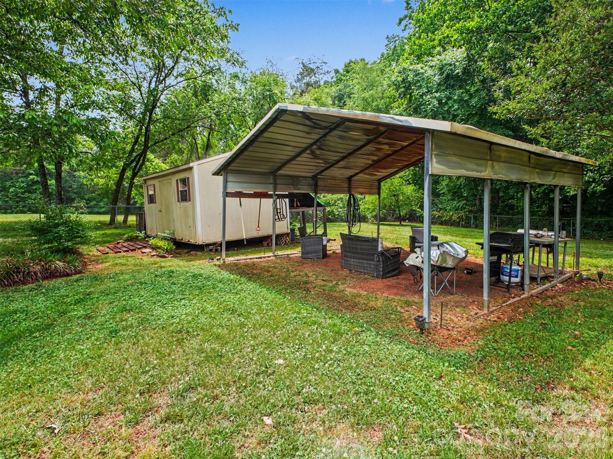 888 Sunbeam Drive — Lincolnton