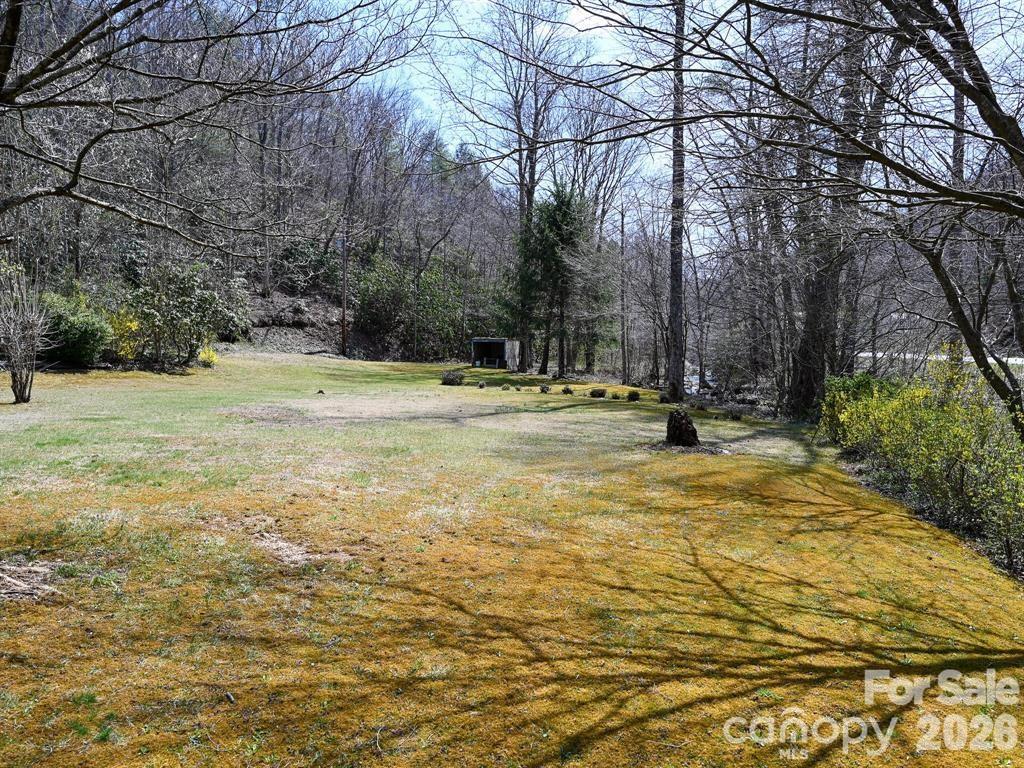 7530 NC 208 Highway — Marshall