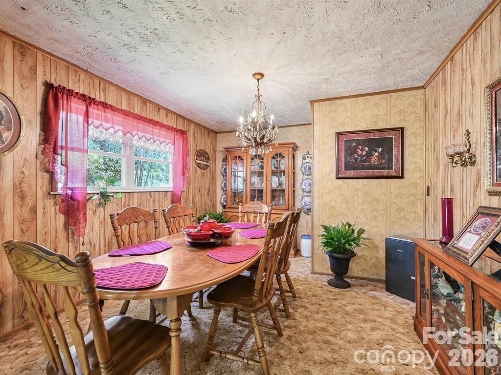 7530 NC 208 Highway — Marshall