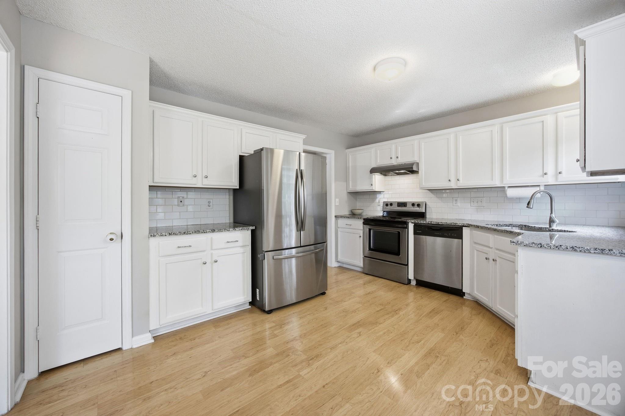 598 Viking Place SW — Concord