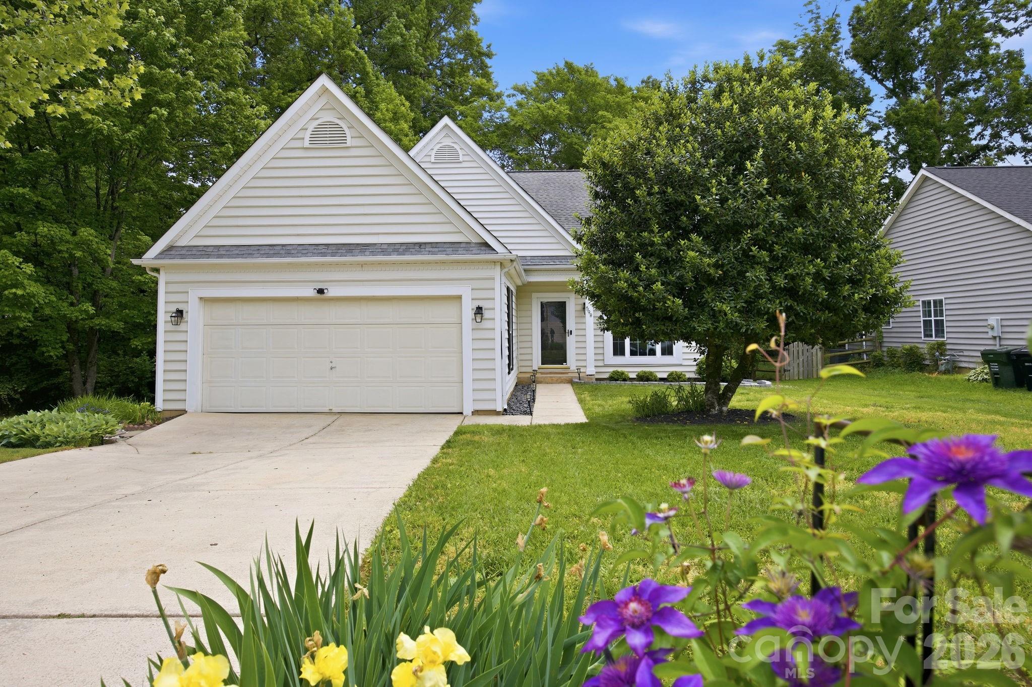 598 Viking Place SW — Concord