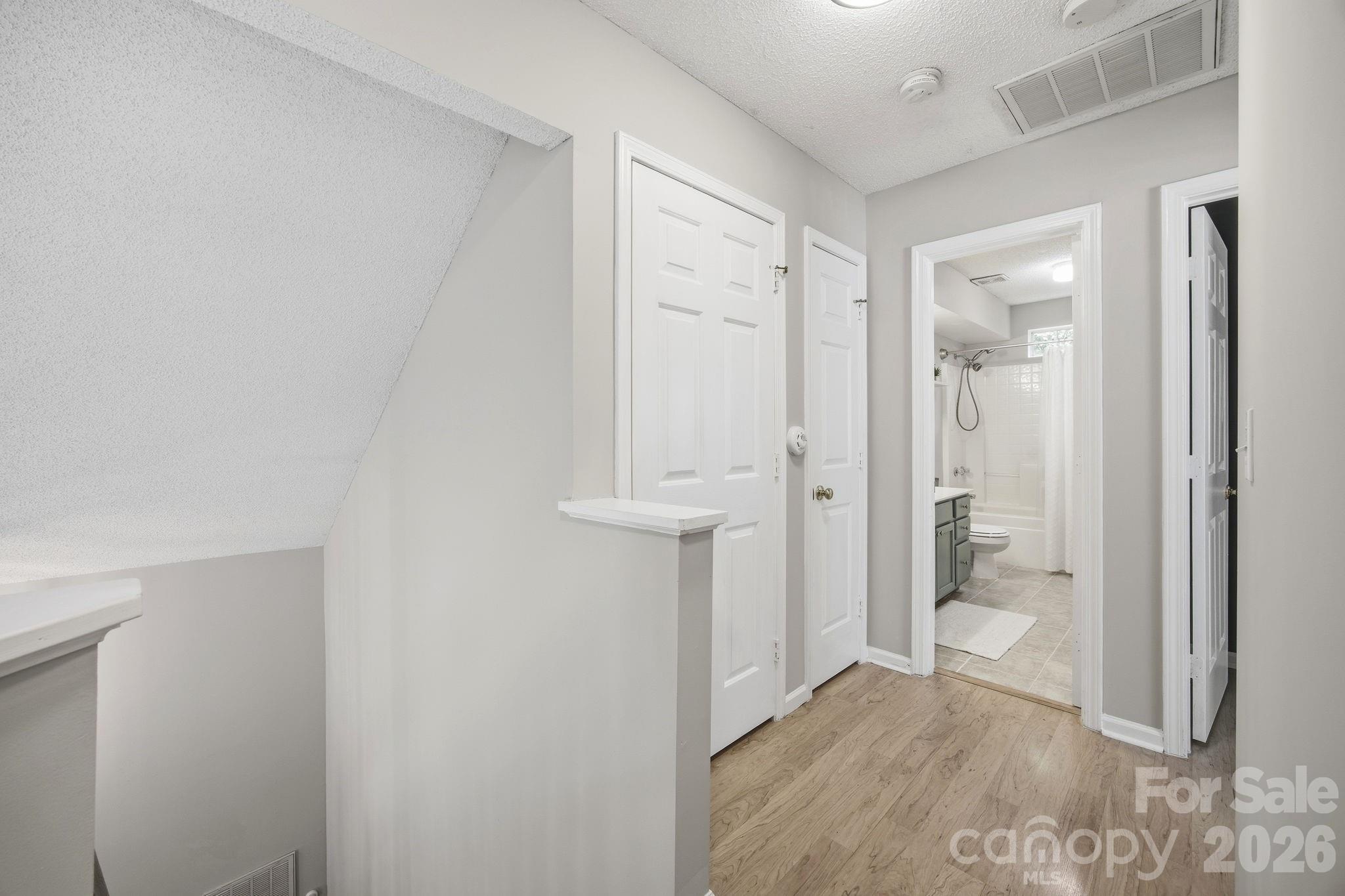 598 Viking Place SW — Concord