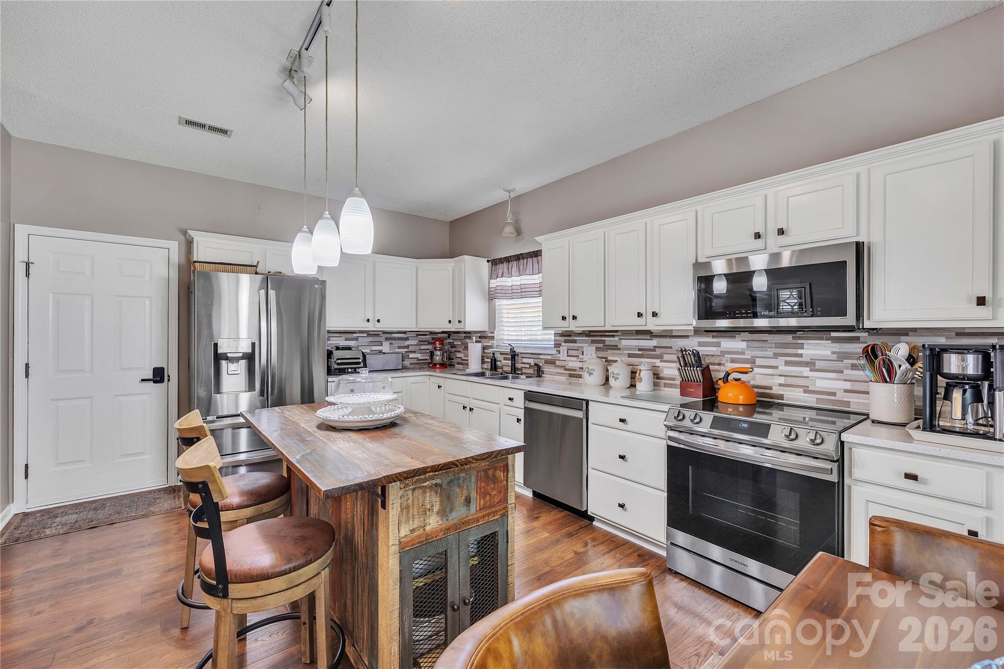1187 Tufton Place NW — Concord