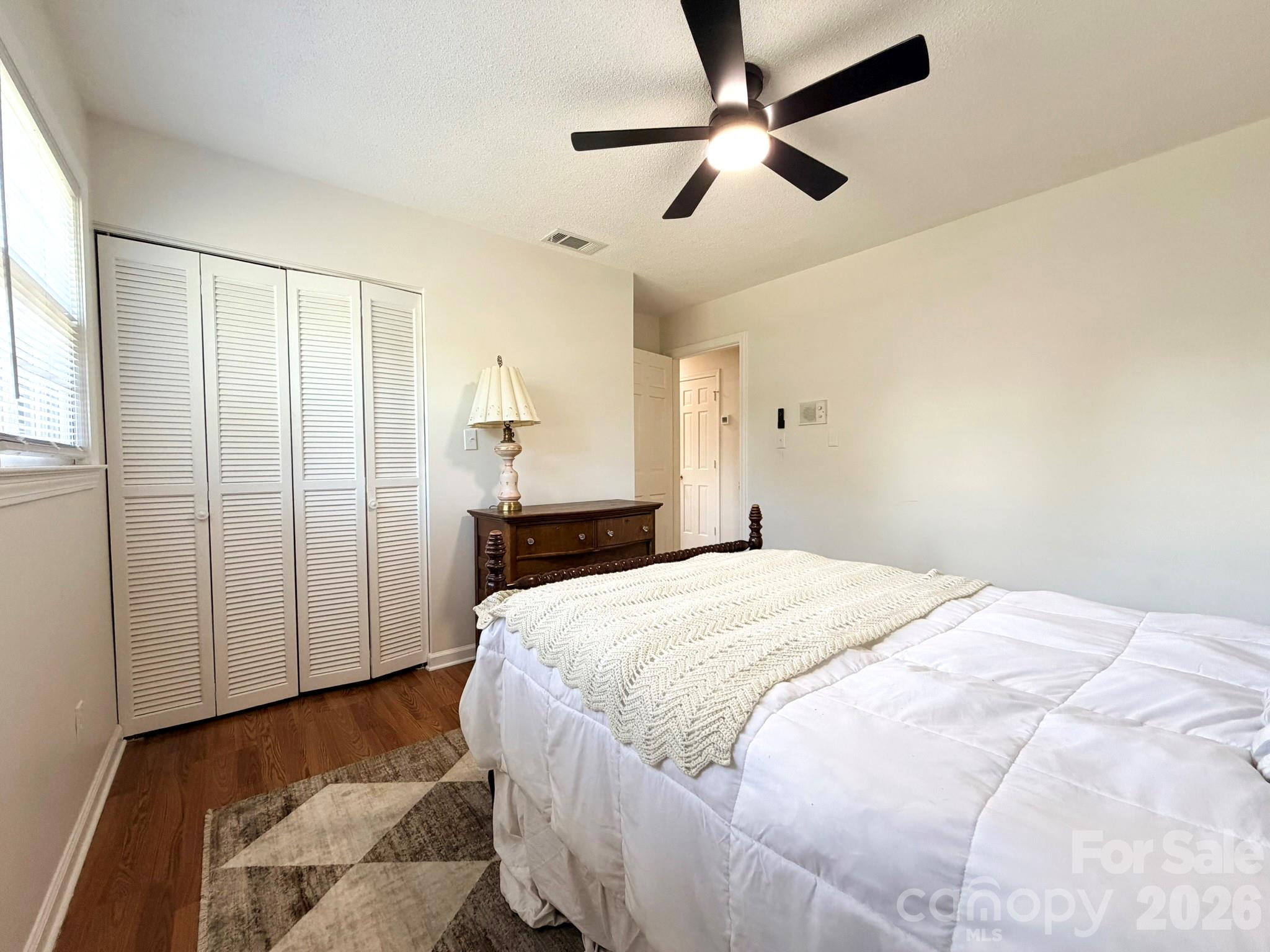 165 Northwest Road — Hickory