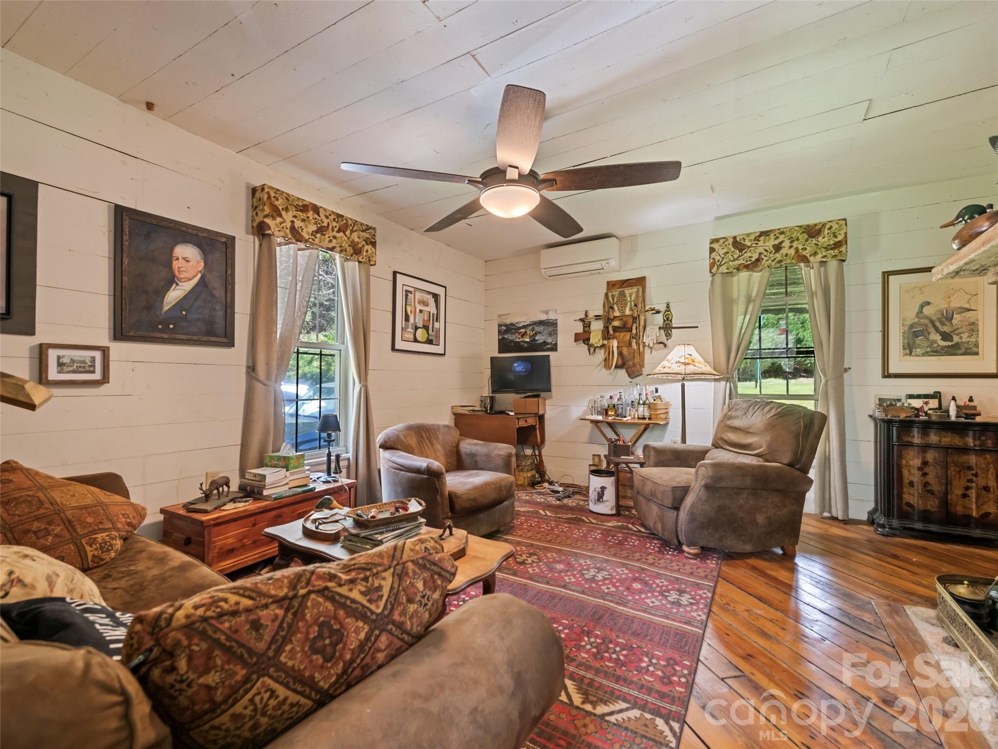 647 Indian Springs Road — Clyde