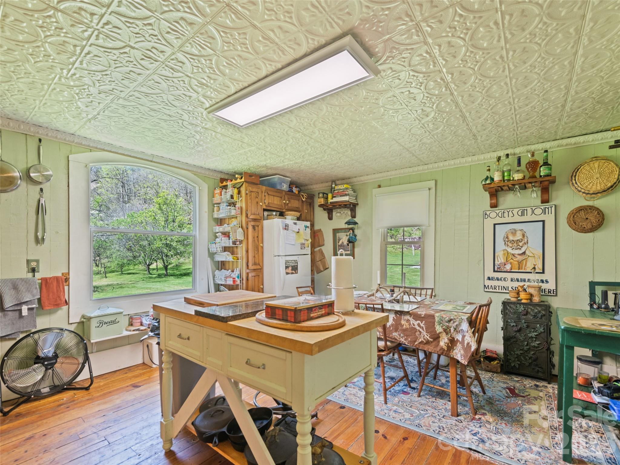 647 Indian Springs Road — Clyde