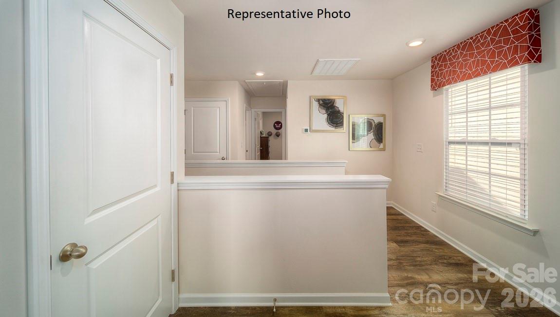 1371 Mammoth Road — Hickory
