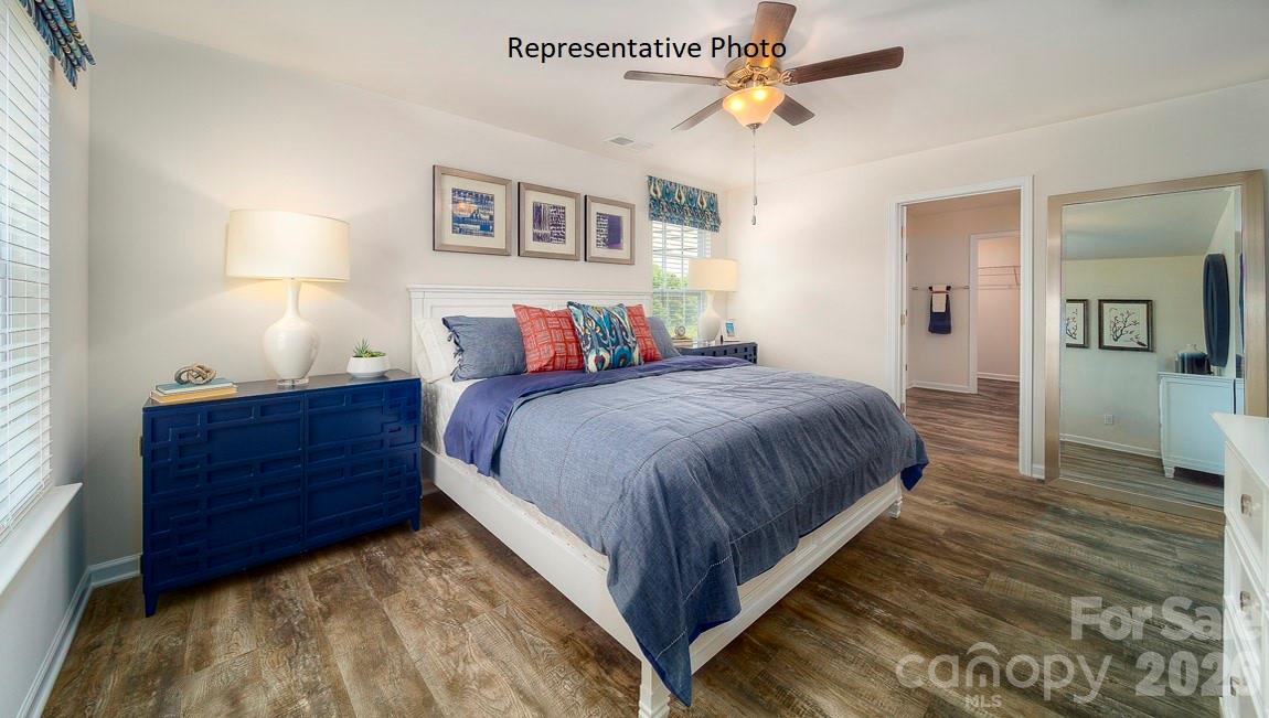 1371 Mammoth Road — Hickory