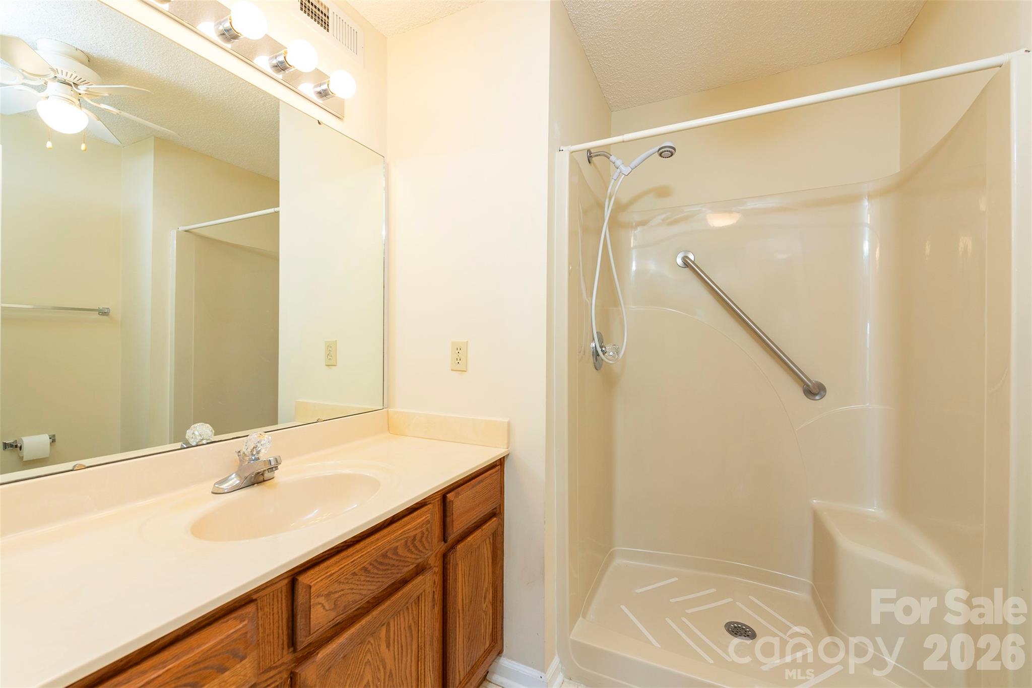 4805 Breakers Lane — Asheville