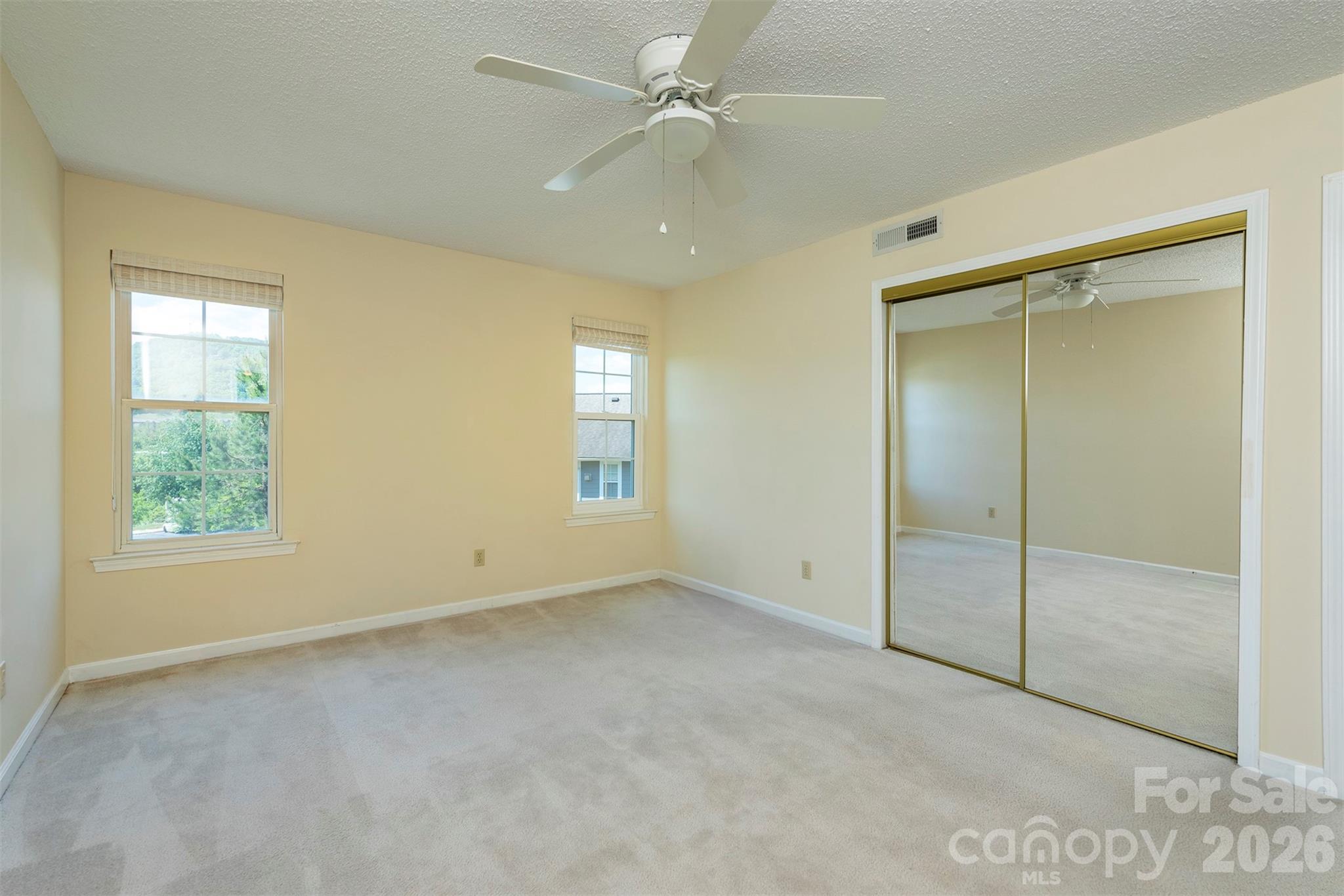 4805 Breakers Lane — Asheville