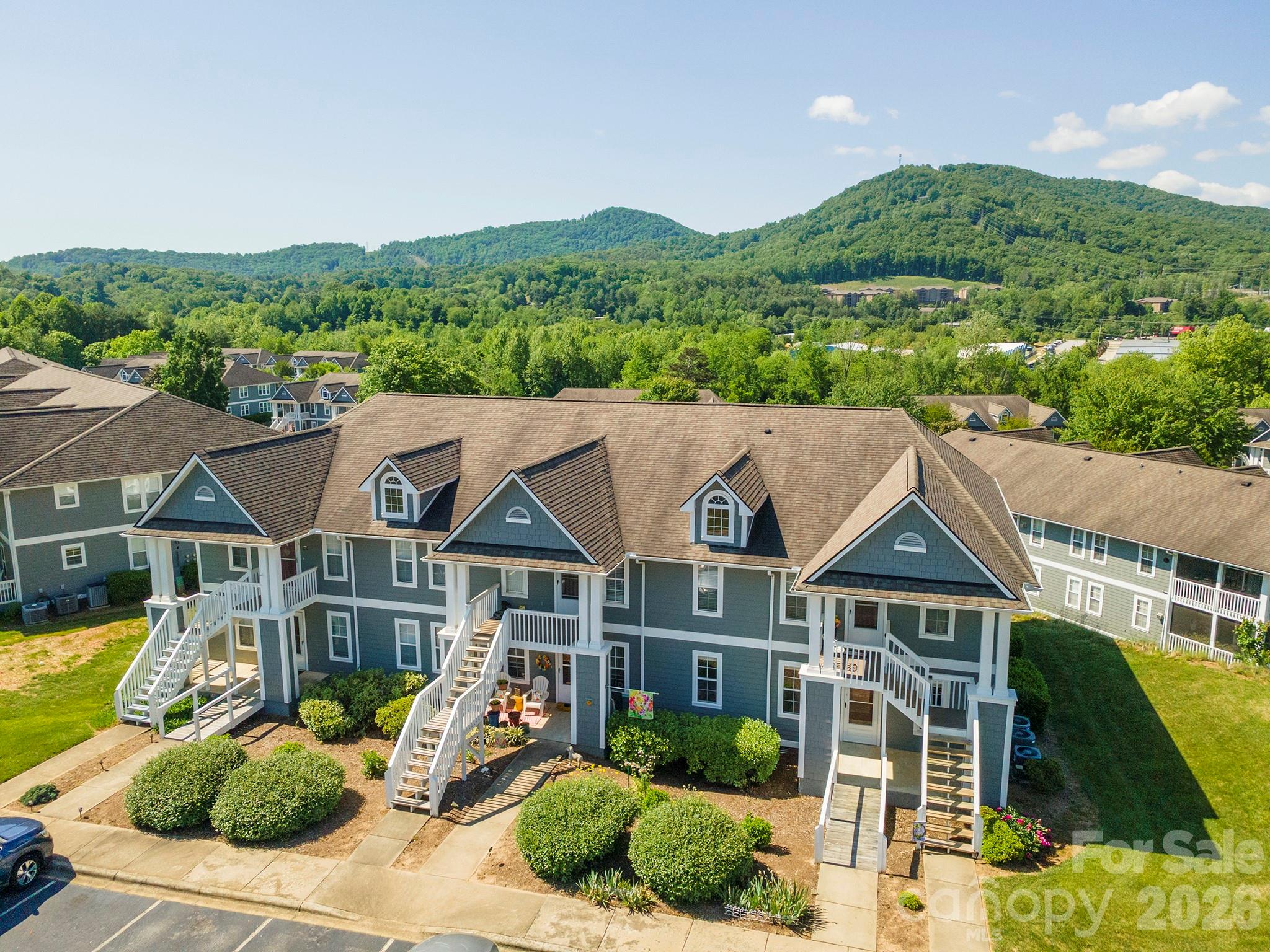 4805 Breakers Lane — Asheville