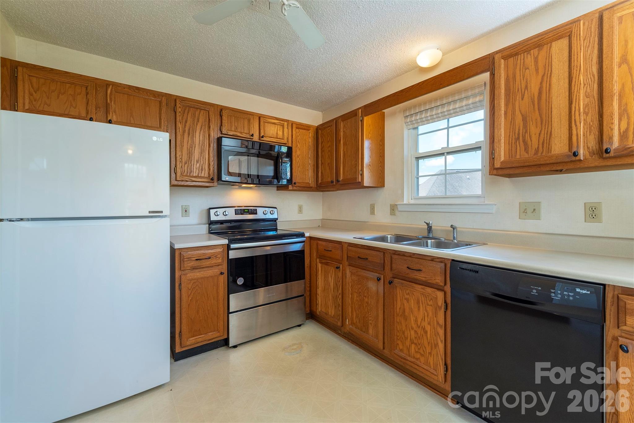 4805 Breakers Lane — Asheville