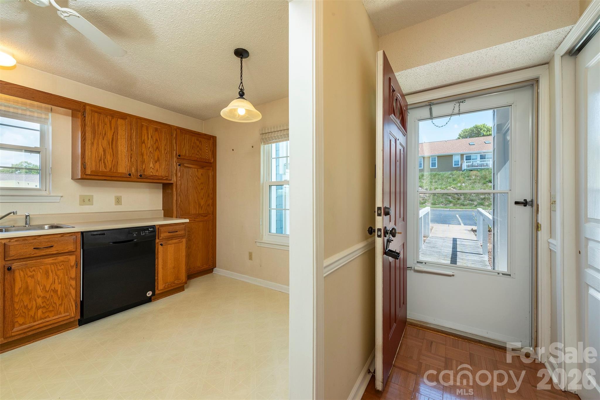 4805 Breakers Lane — Asheville