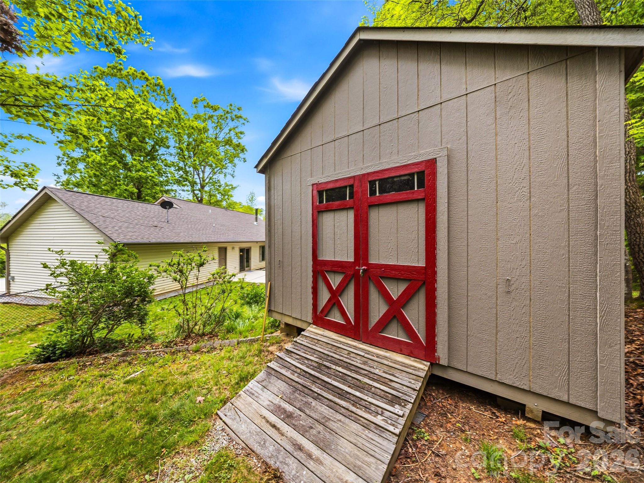 19 Doshia Lane — Fletcher
