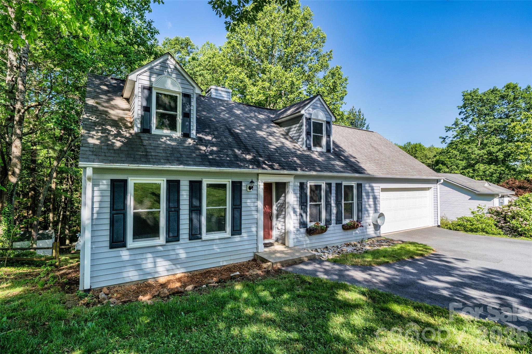 18 Tarragon Place — Flat Rock