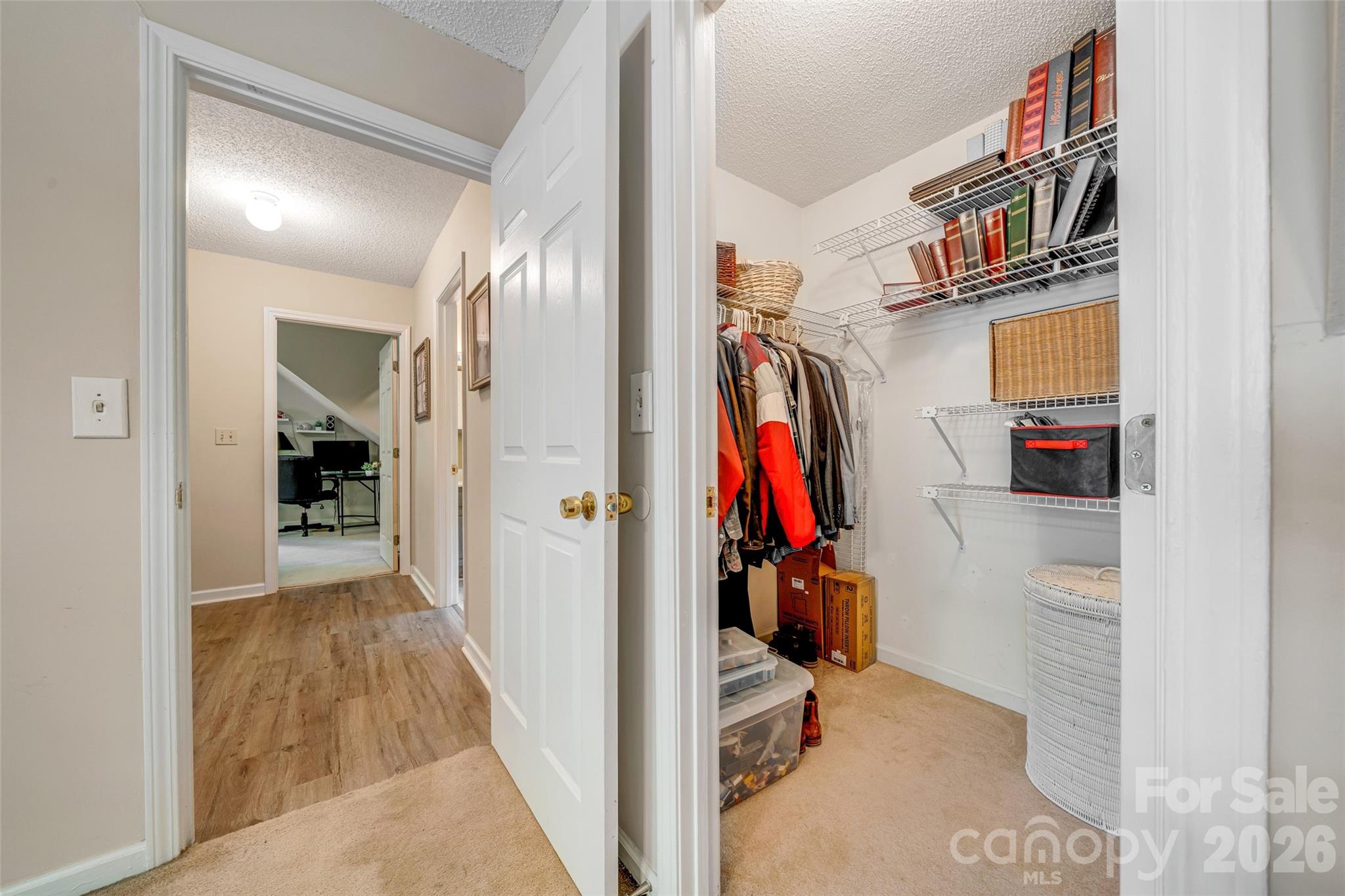 18 Tarragon Place — Flat Rock