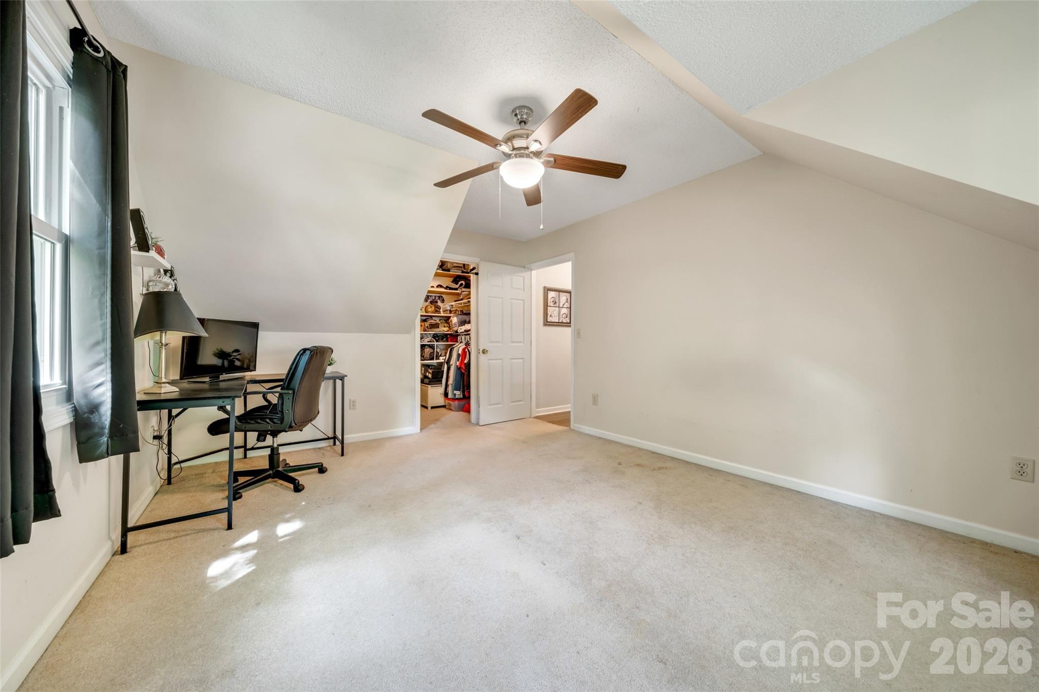18 Tarragon Place — Flat Rock