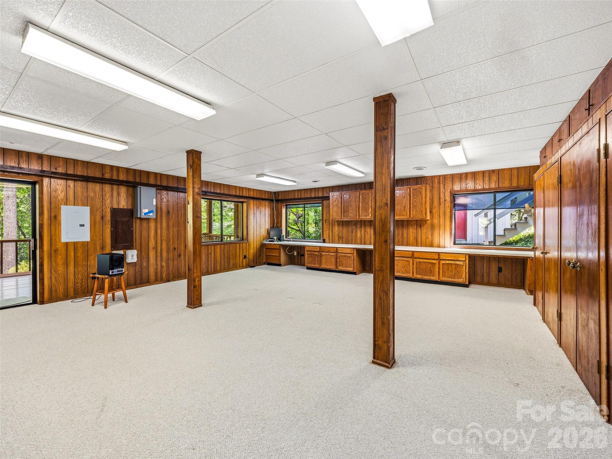 33 Southerland Road — Pisgah Forest