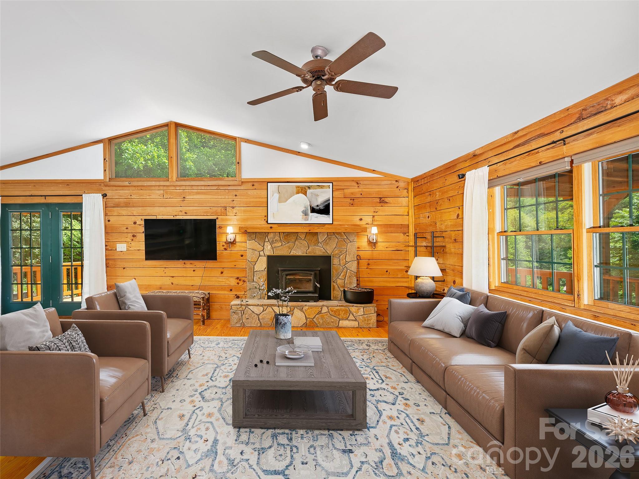 115 Sutton Ridge Road — Burnsville