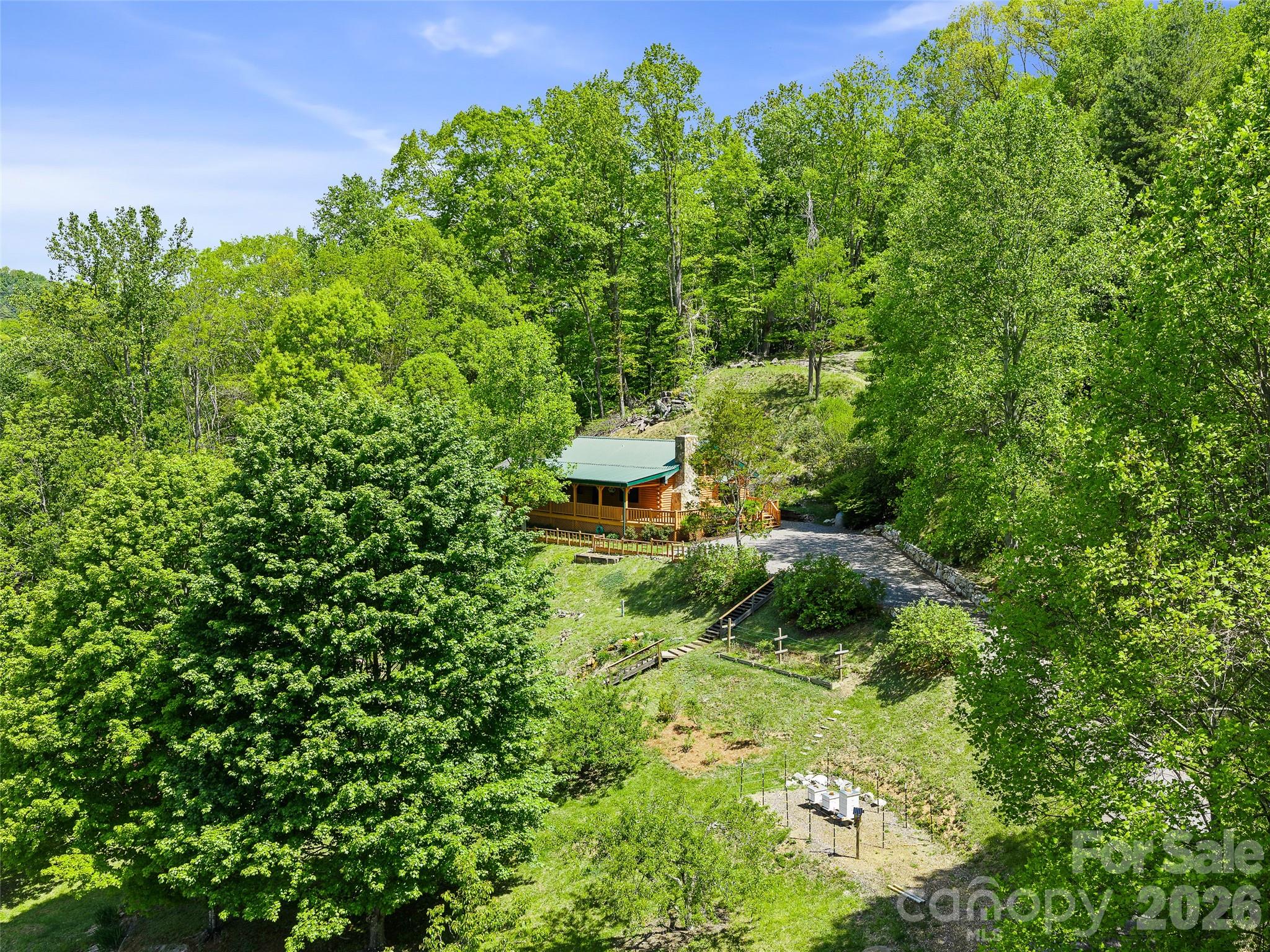 115 Sutton Ridge Road — Burnsville