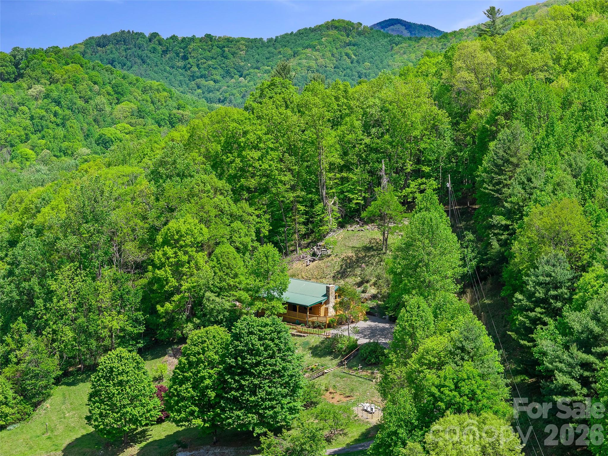 115 Sutton Ridge Road — Burnsville