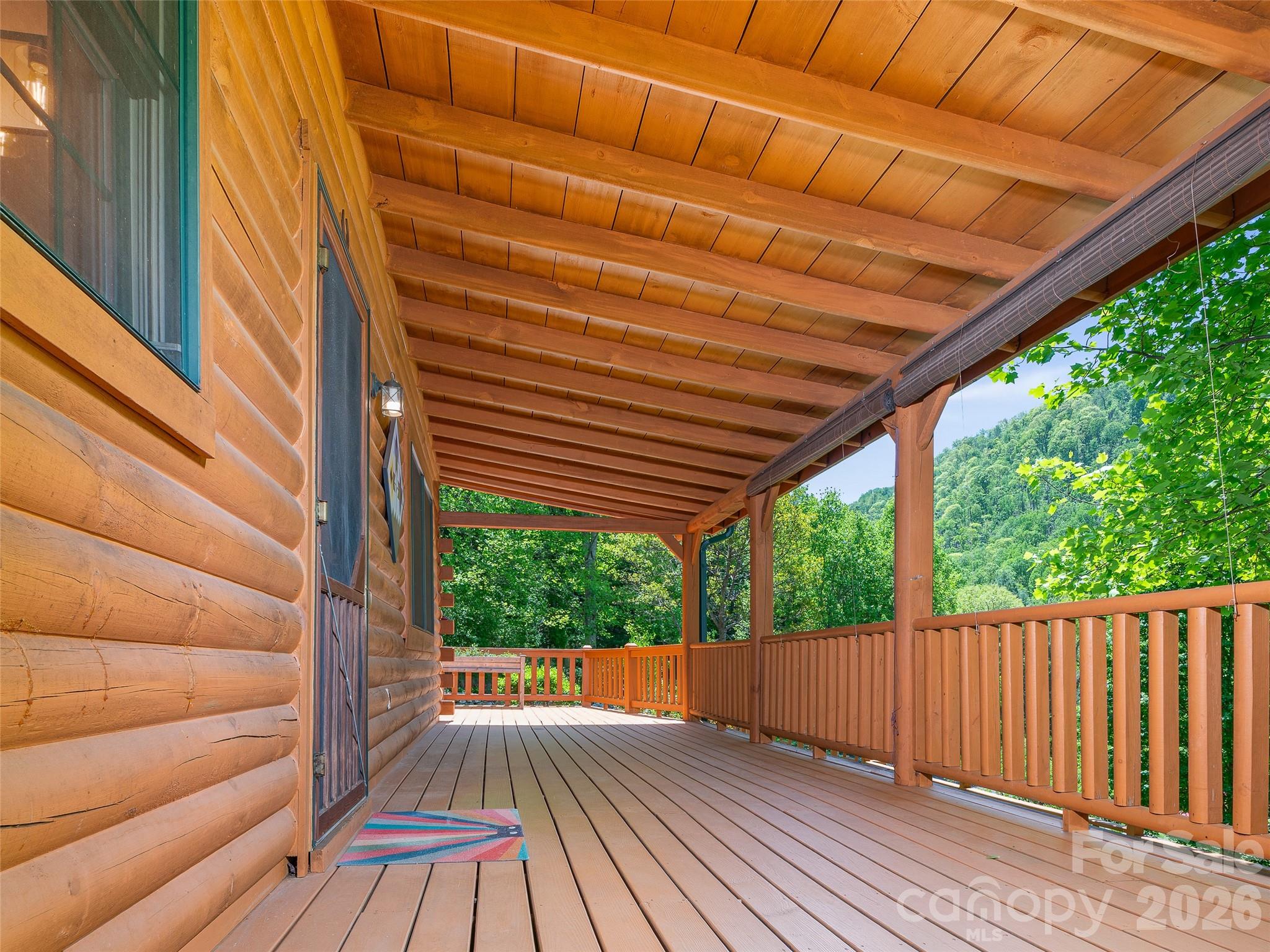 115 Sutton Ridge Road — Burnsville