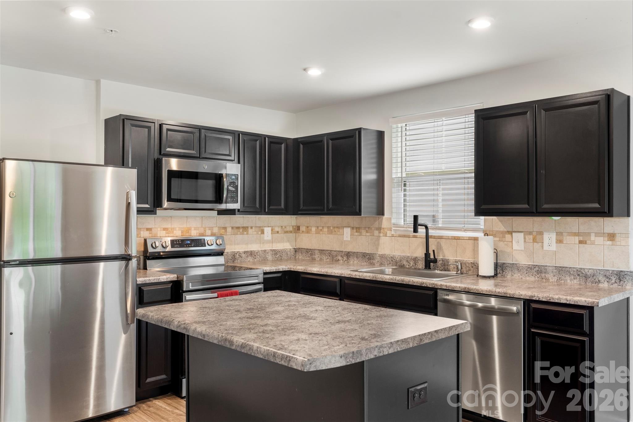 2515 Willow Pond Lane SE — Concord