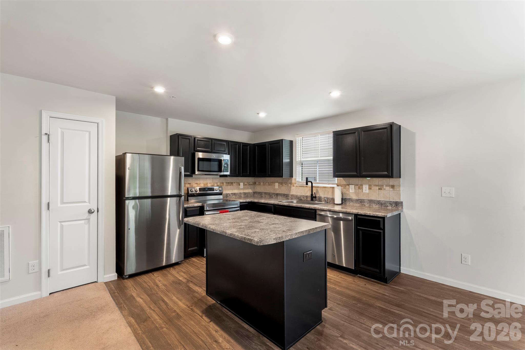 2515 Willow Pond Lane SE — Concord