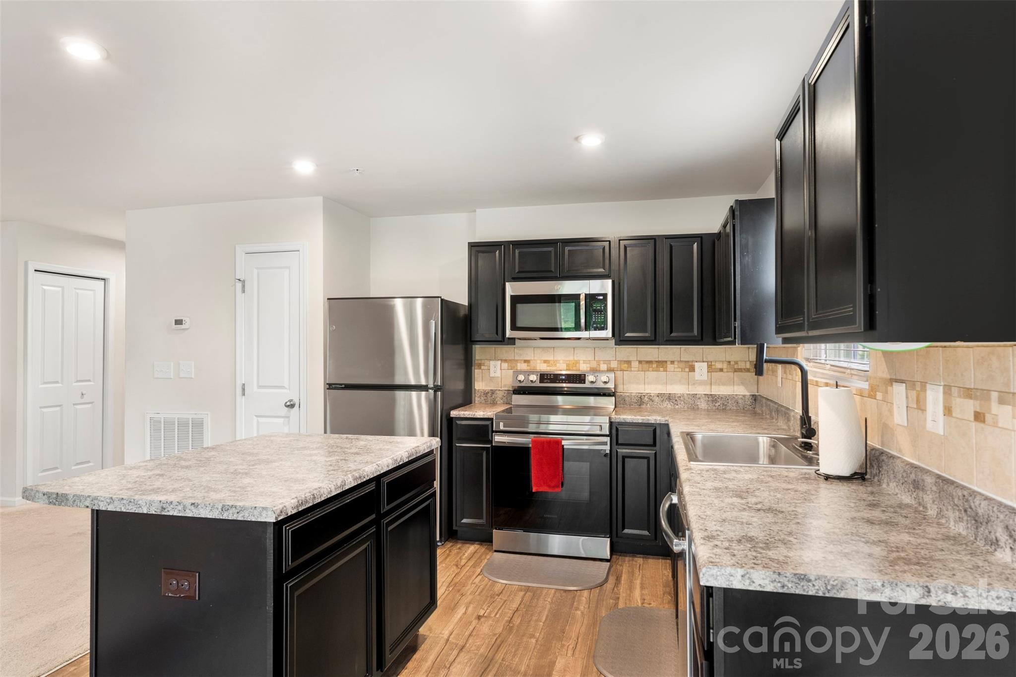 2515 Willow Pond Lane SE — Concord