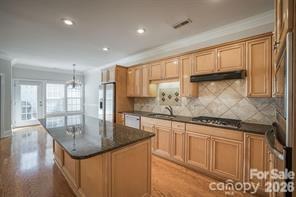 439 Ohenry Avenue — Davidson