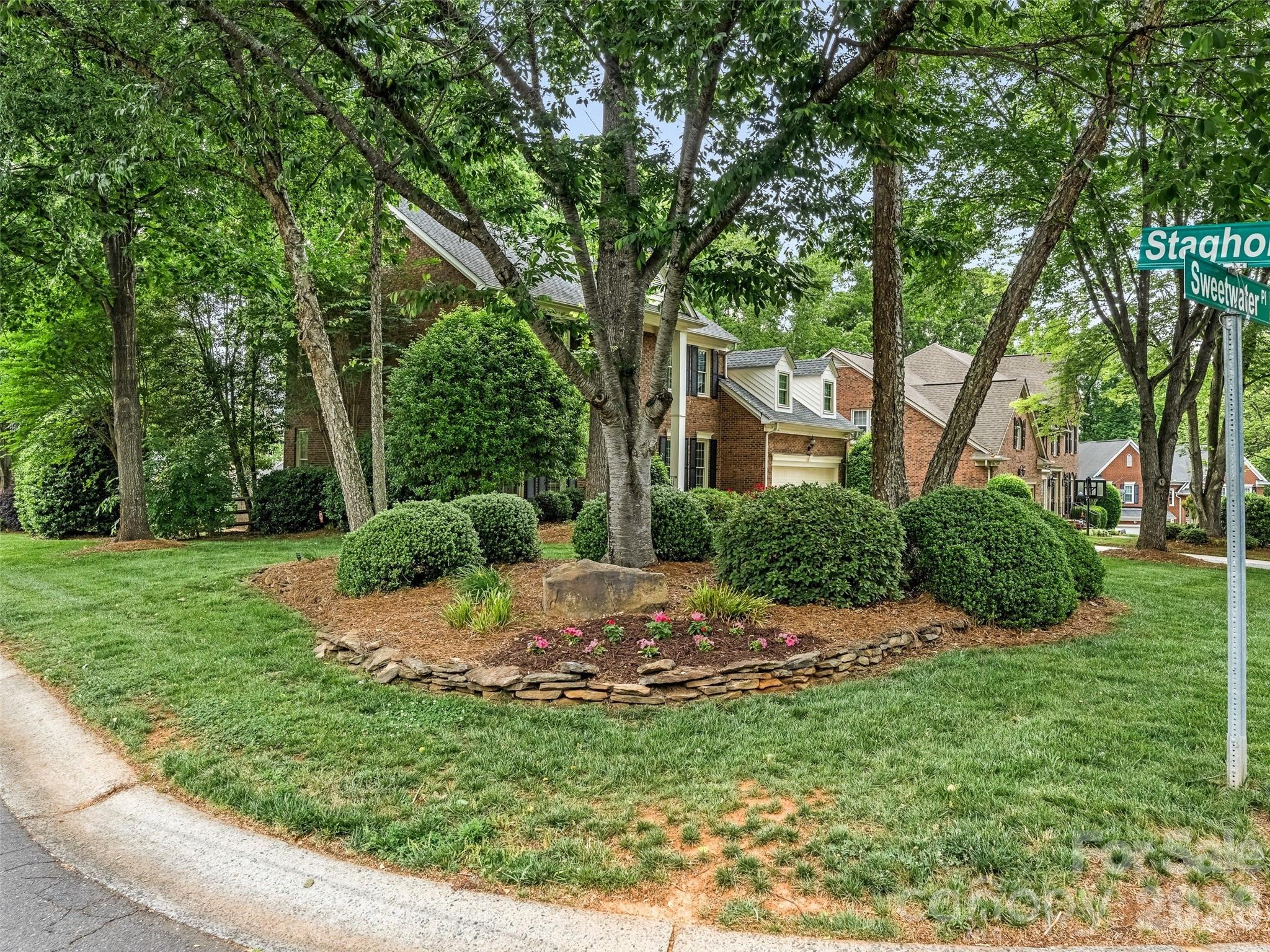 8808 Sweetwater Place — Waxhaw