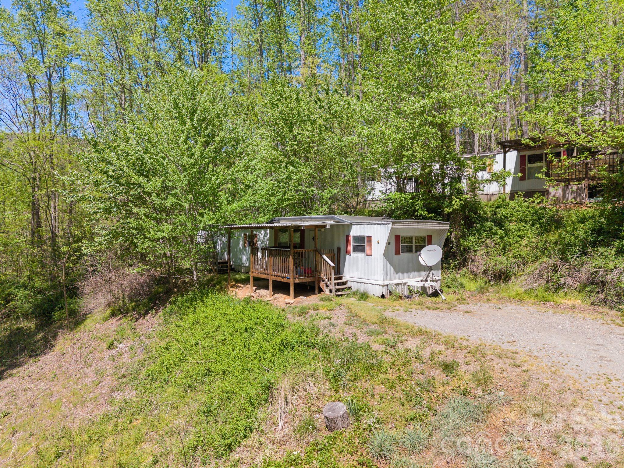 290 Hookers Gap Road — Candler