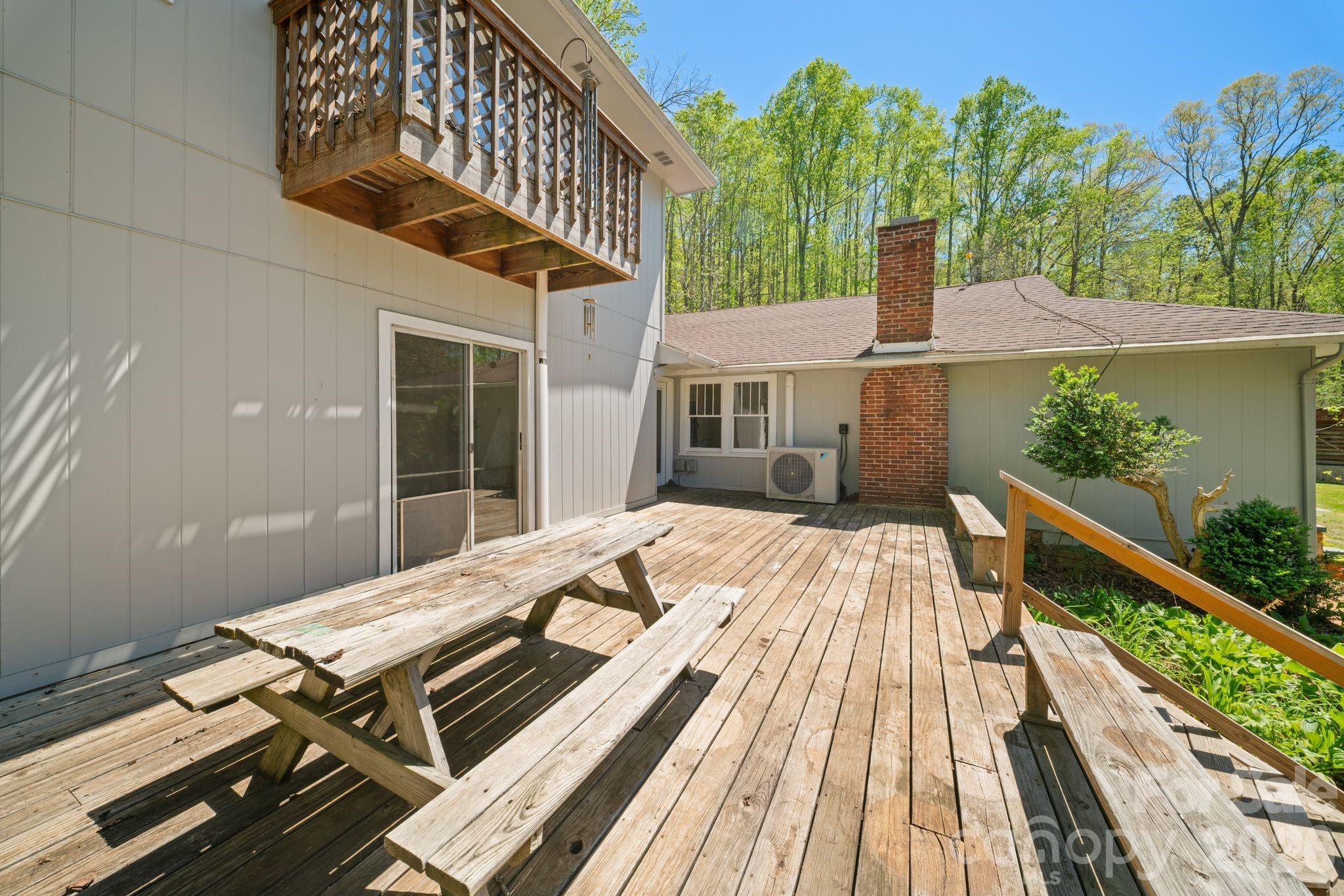 290 Hookers Gap Road — Candler